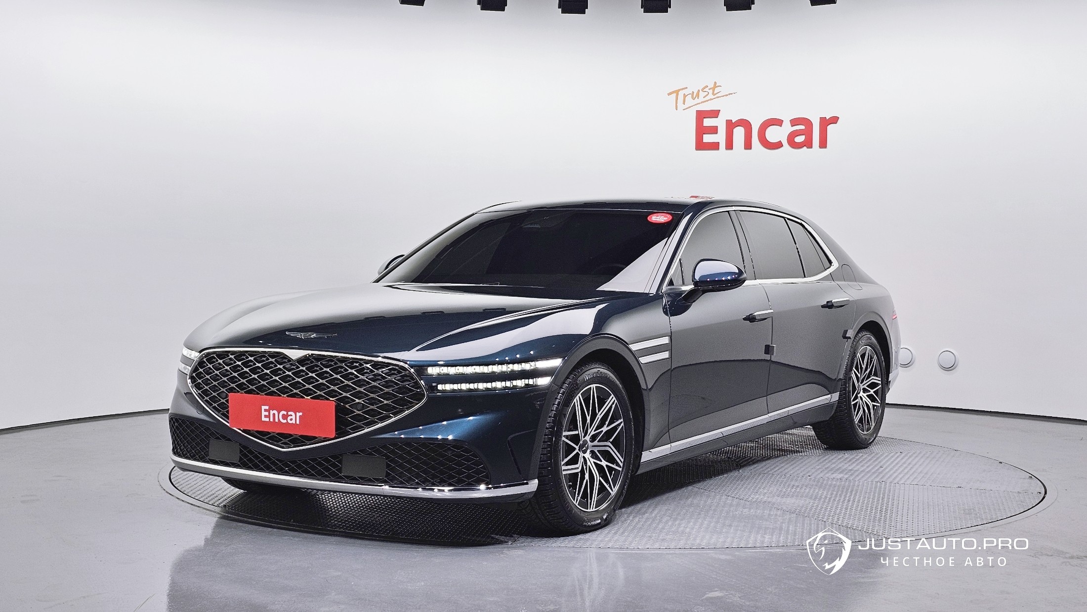 Автомобиль Genesis G90