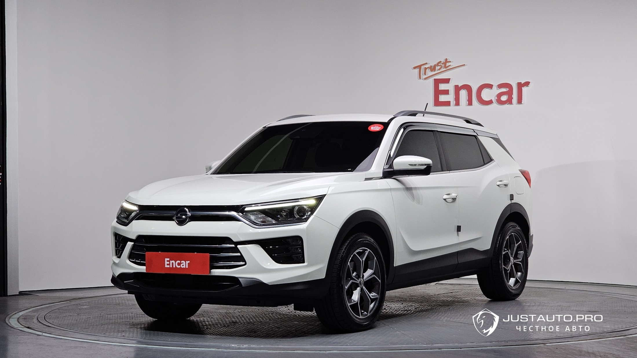 Автомобиль KG_Mobility_Ssangyong KORANDO