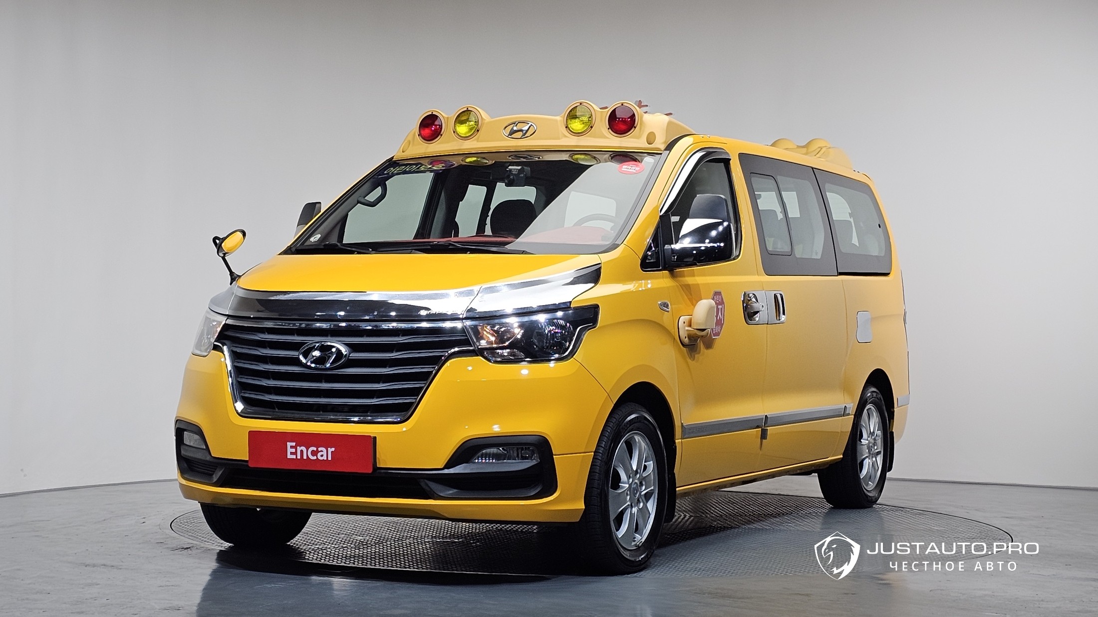 Автомобиль Hyundai Starex