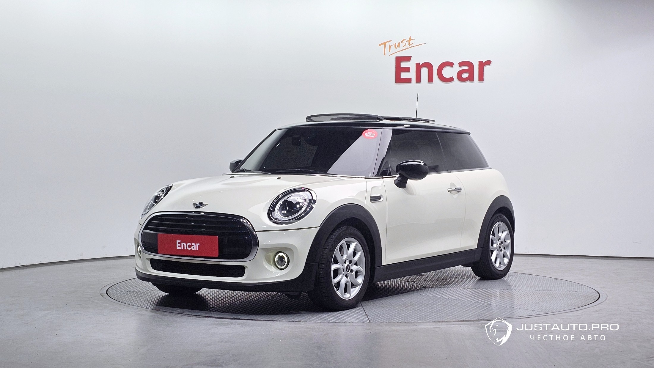 Автомобиль Mini Cooper