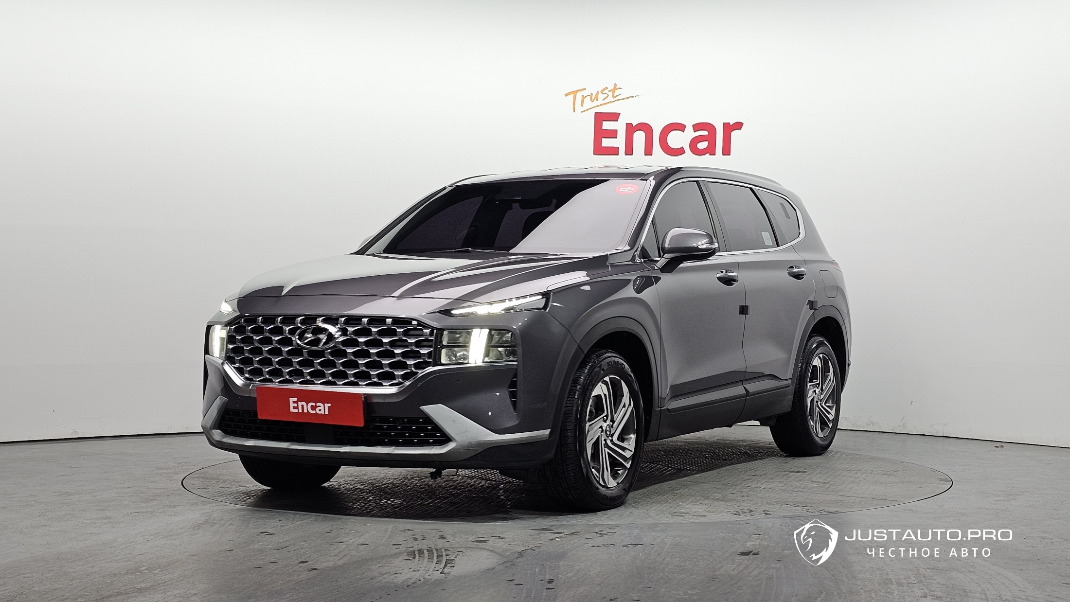 Автомобиль Hyundai Santafe