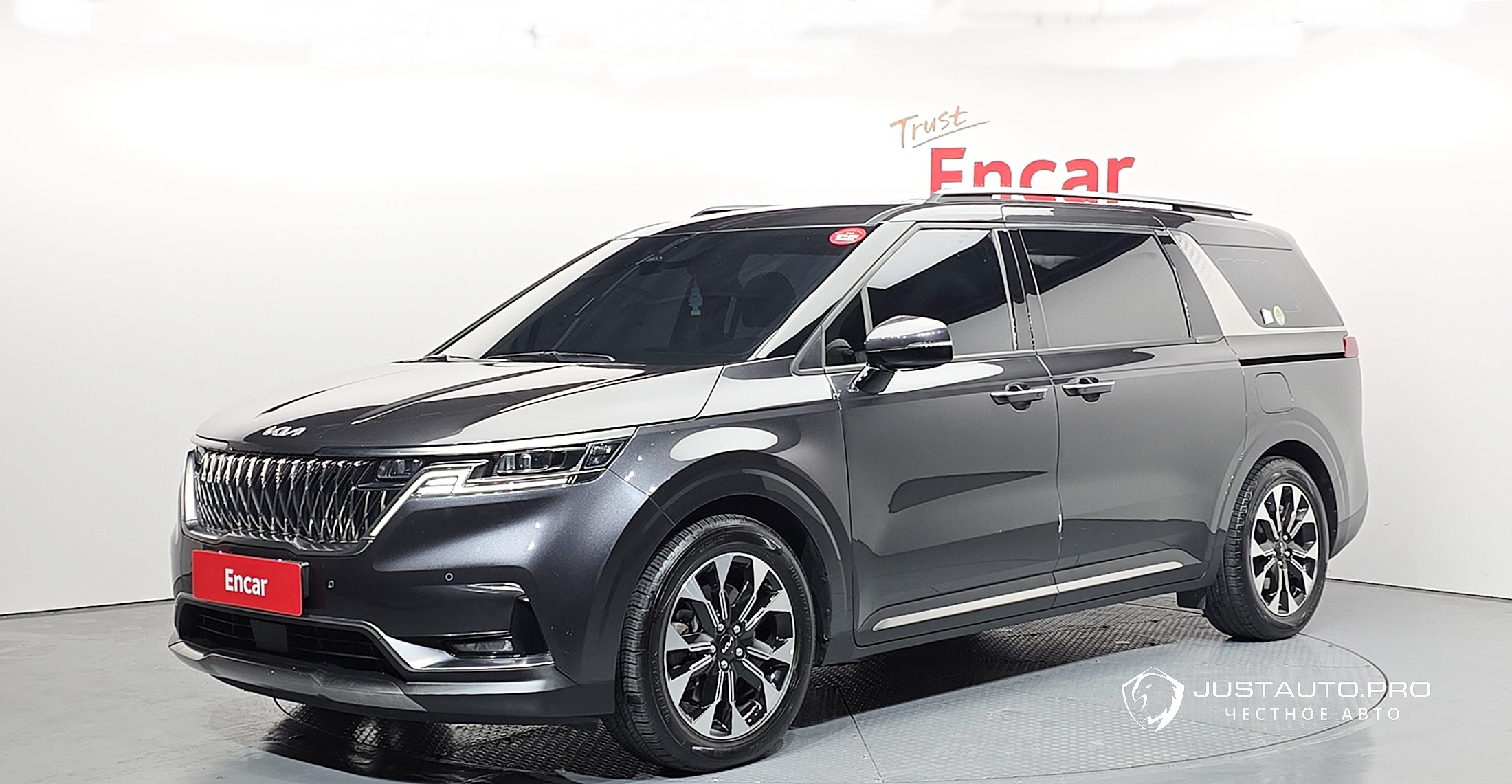 Автомобиль Kia Canival