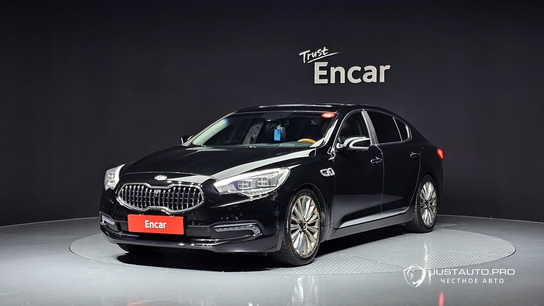 Автомобиль Kia K9