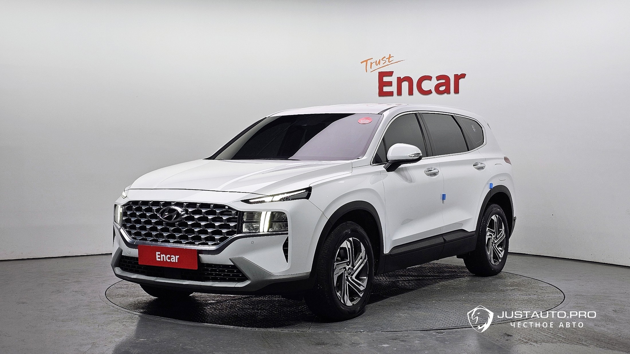 Автомобиль Hyundai Santafe
