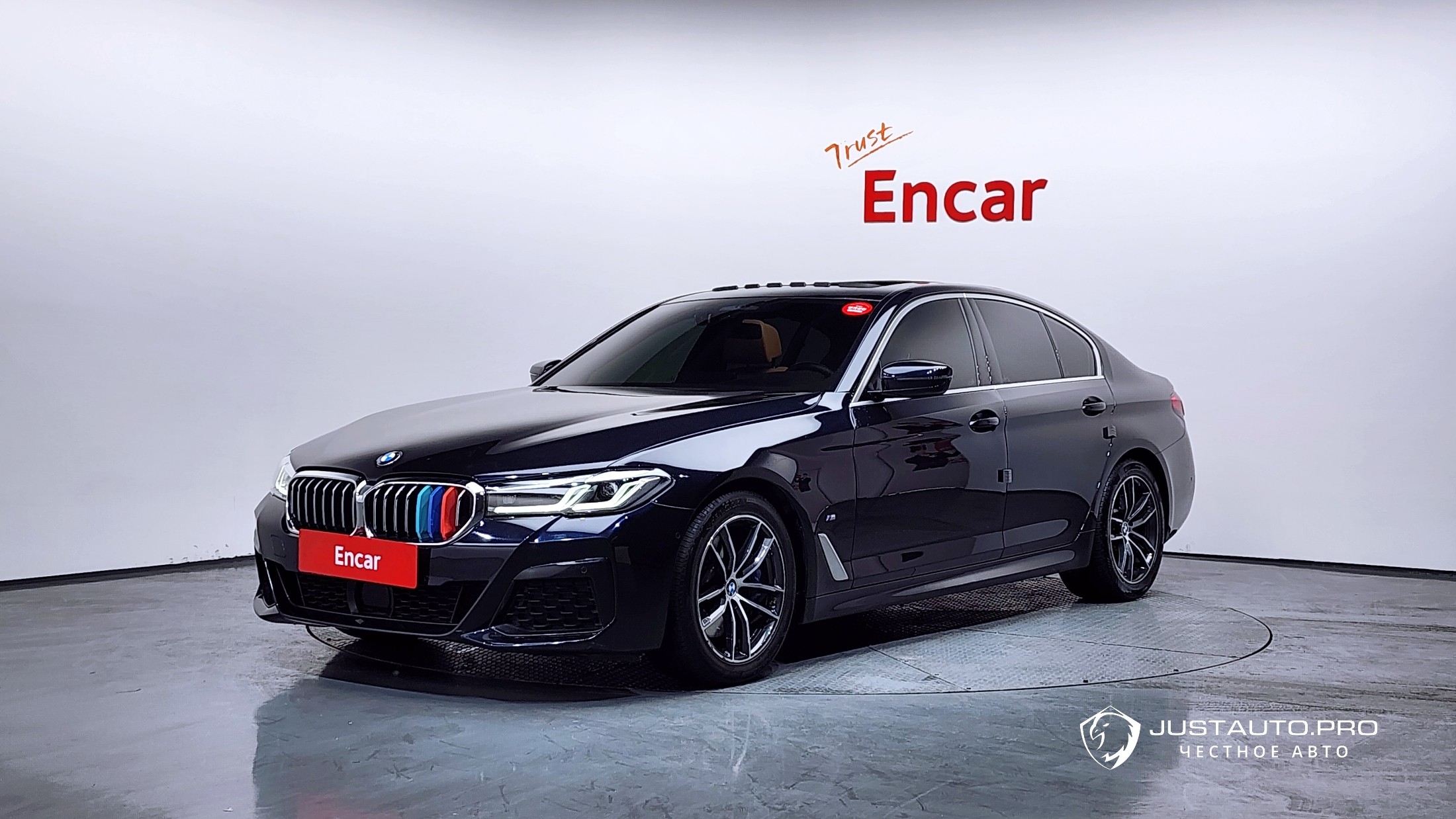 Автомобиль BMW 5-Series