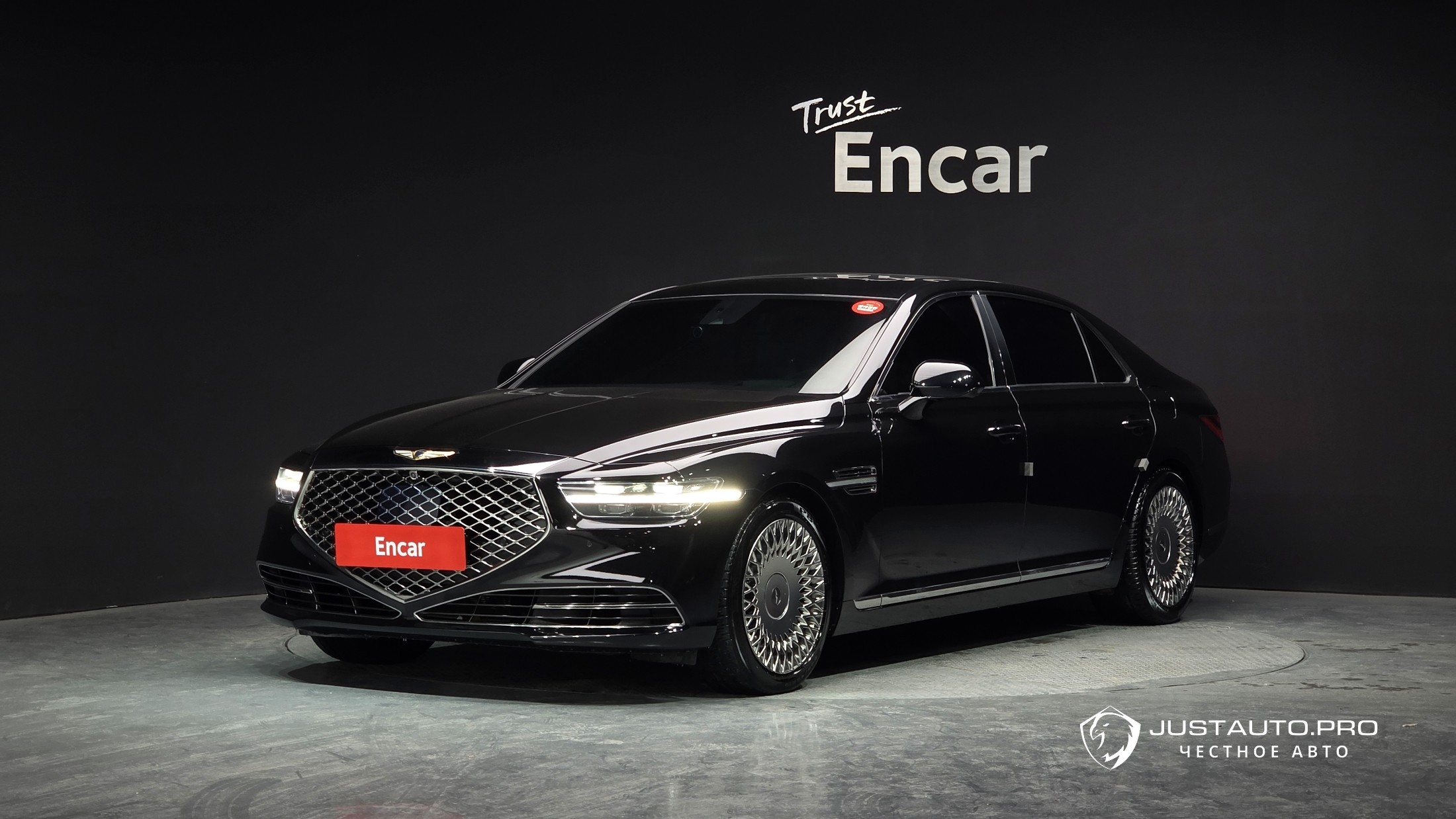 Автомобиль Genesis G90