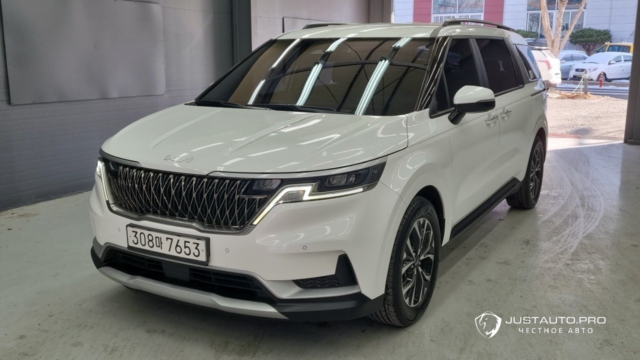 Автомобиль Kia Canival