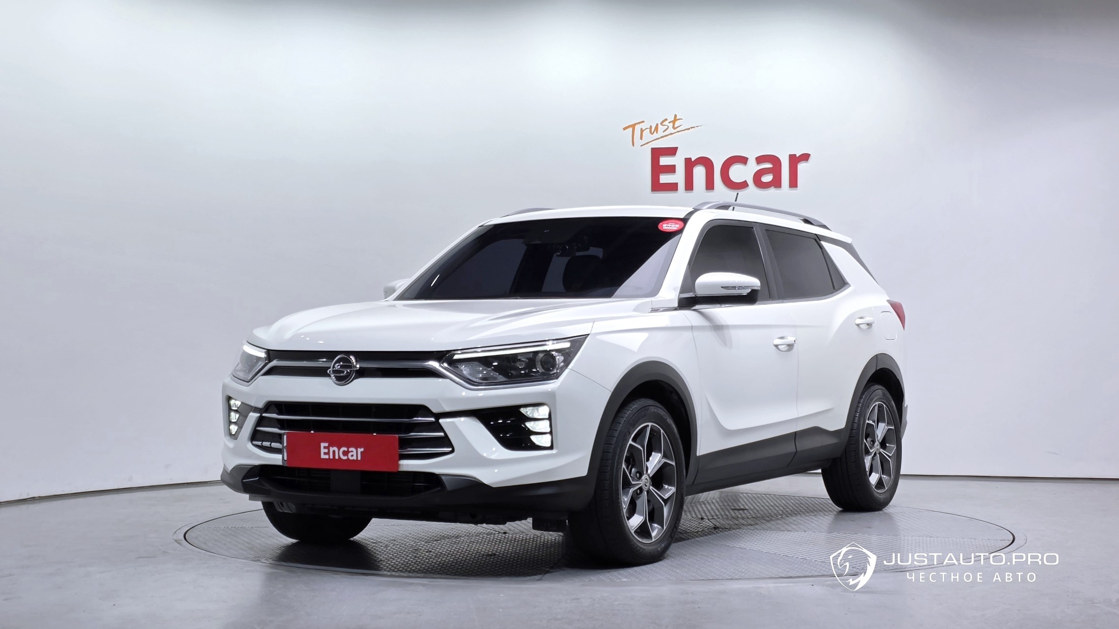 Автомобиль KG_Mobility_Ssangyong KORANDO