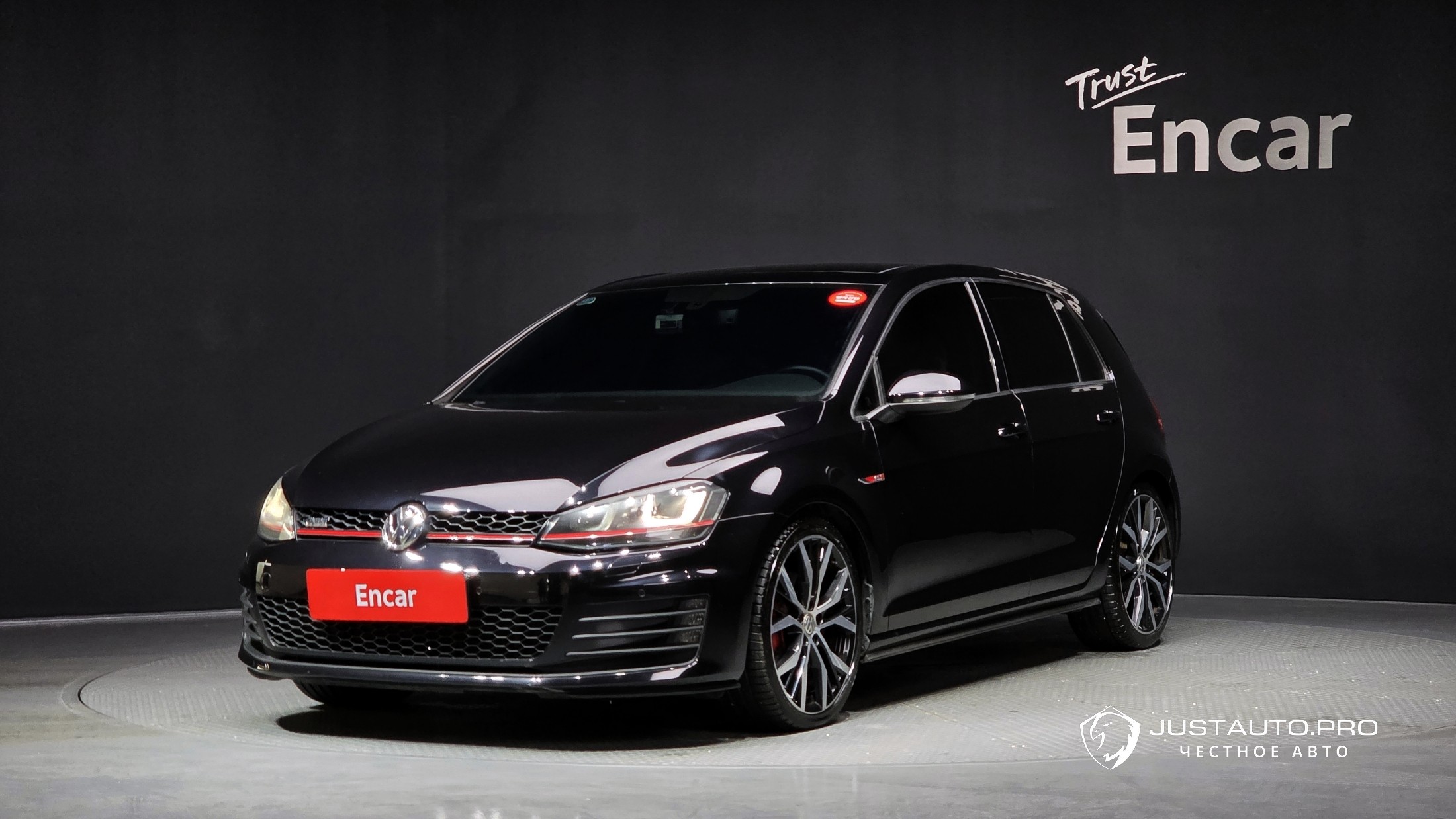 Автомобиль Volkswagen Golf