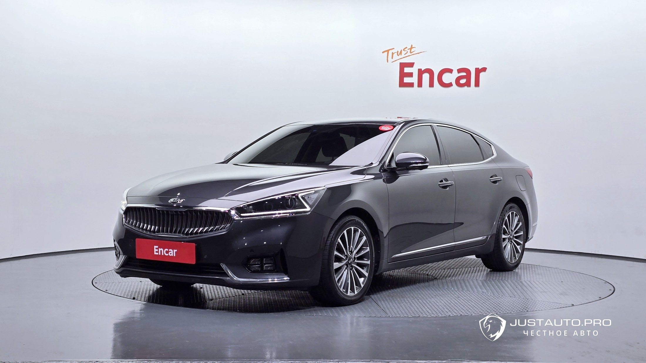 Автомобиль Kia K7