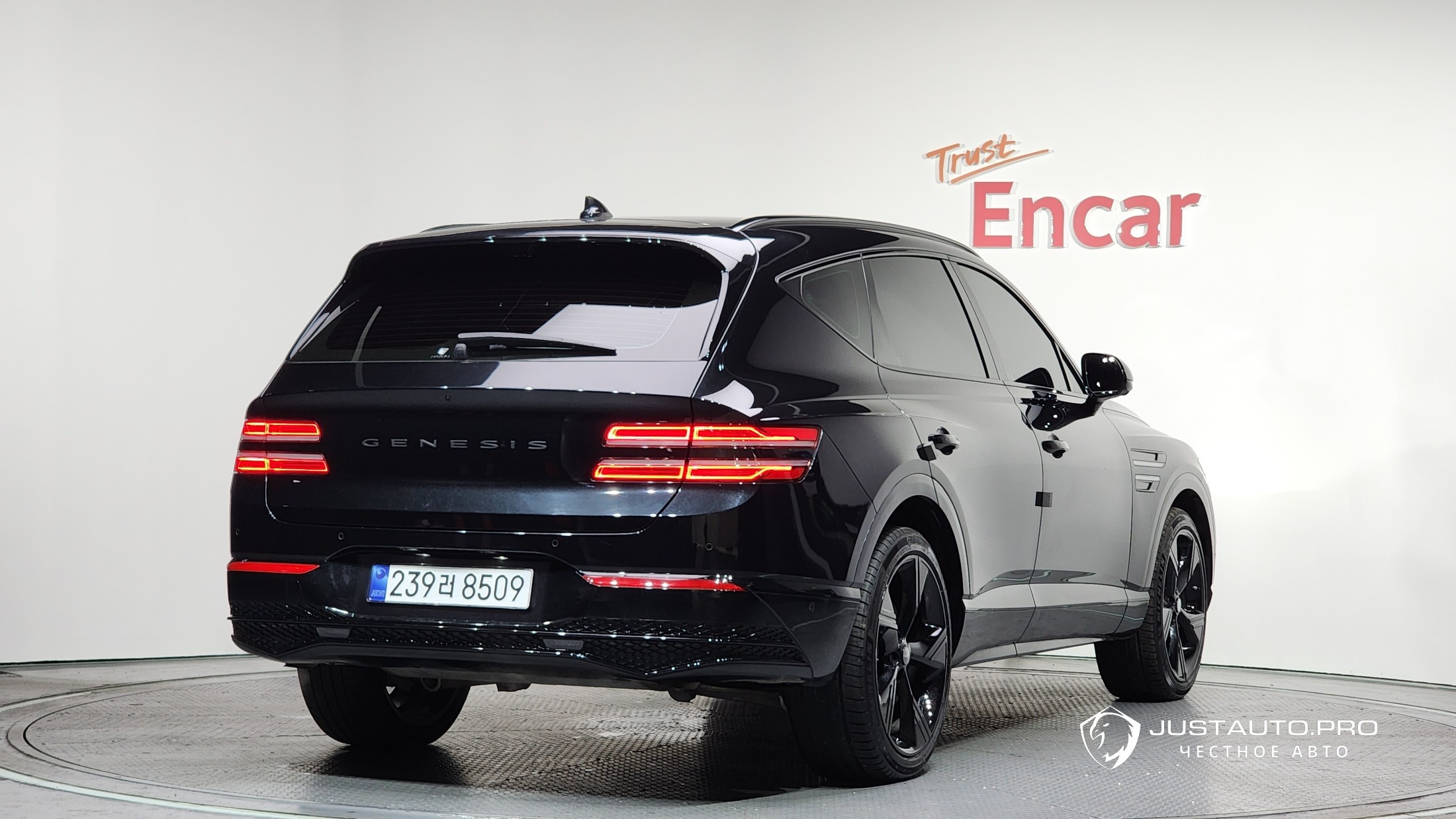 Автомобиль Genesis GV80