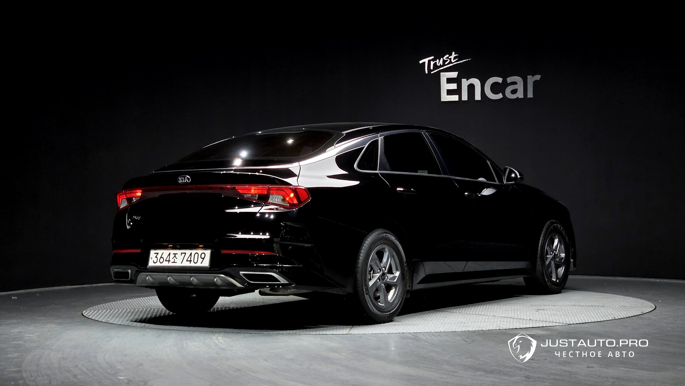 Автомобиль Kia K5