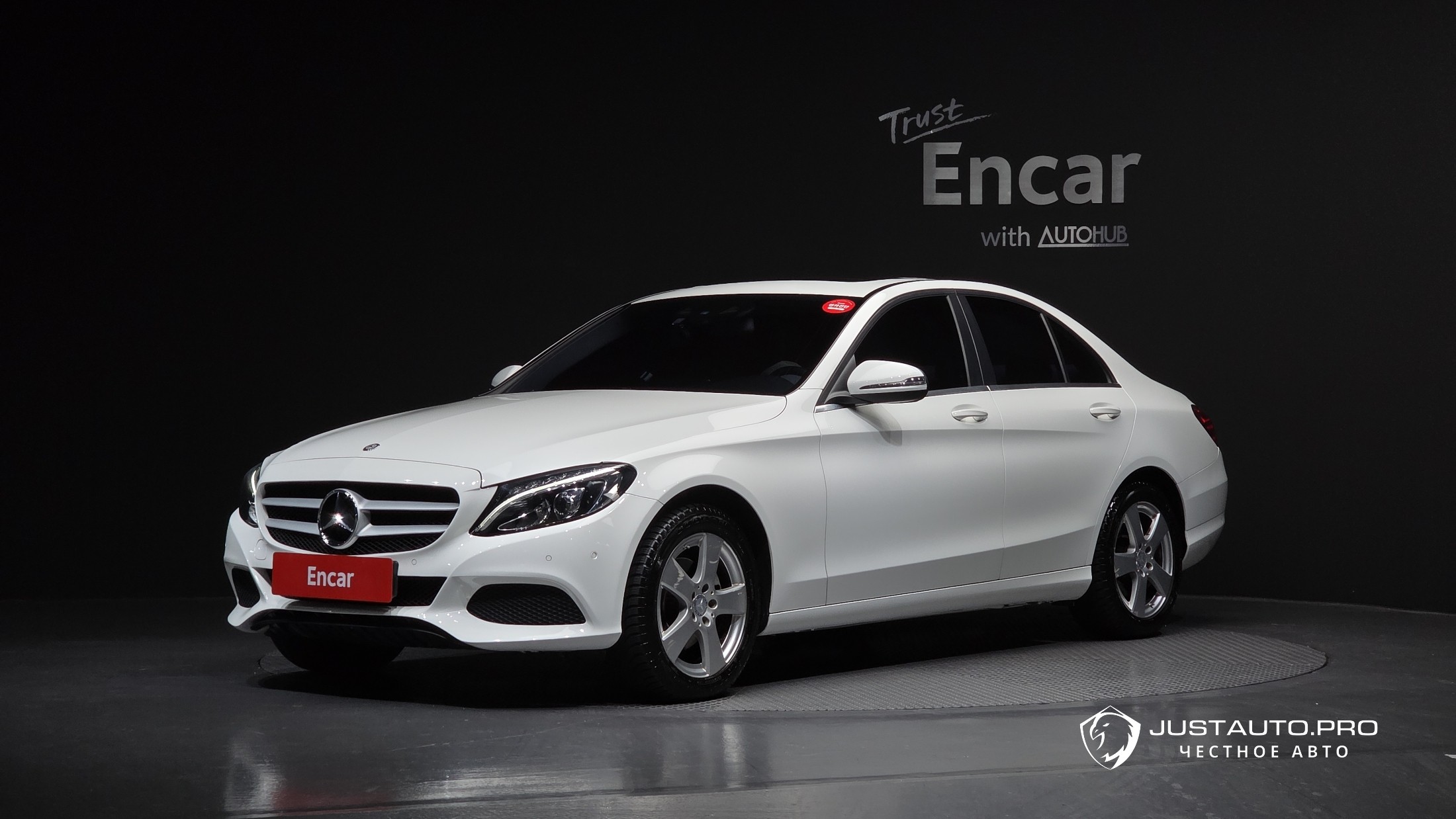 Автомобиль Mercedes-Benz C-Class
