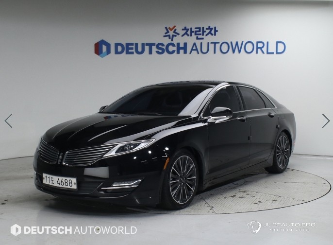 Автомобиль Lincoln MKZ