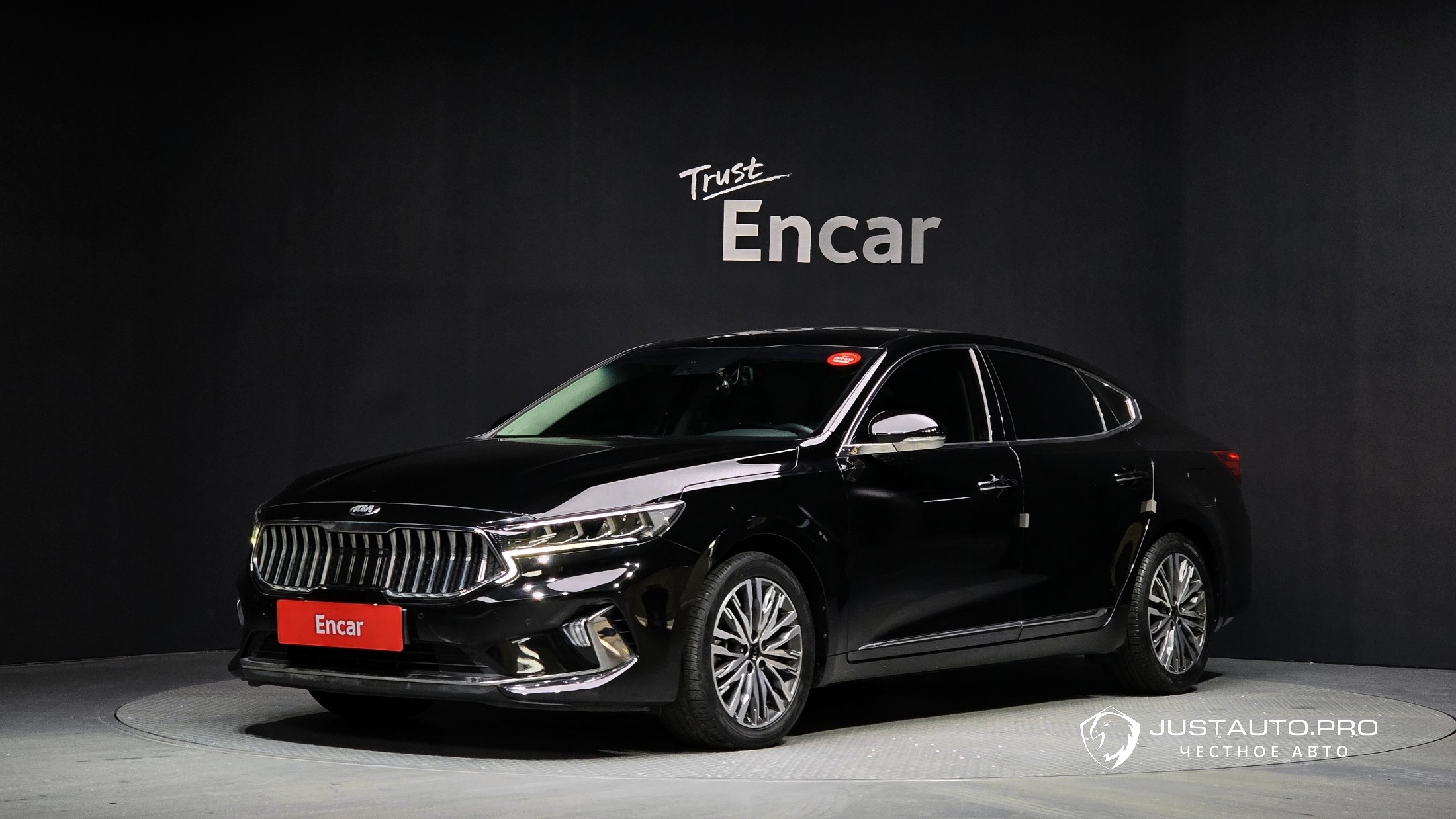 Автомобиль Kia K7