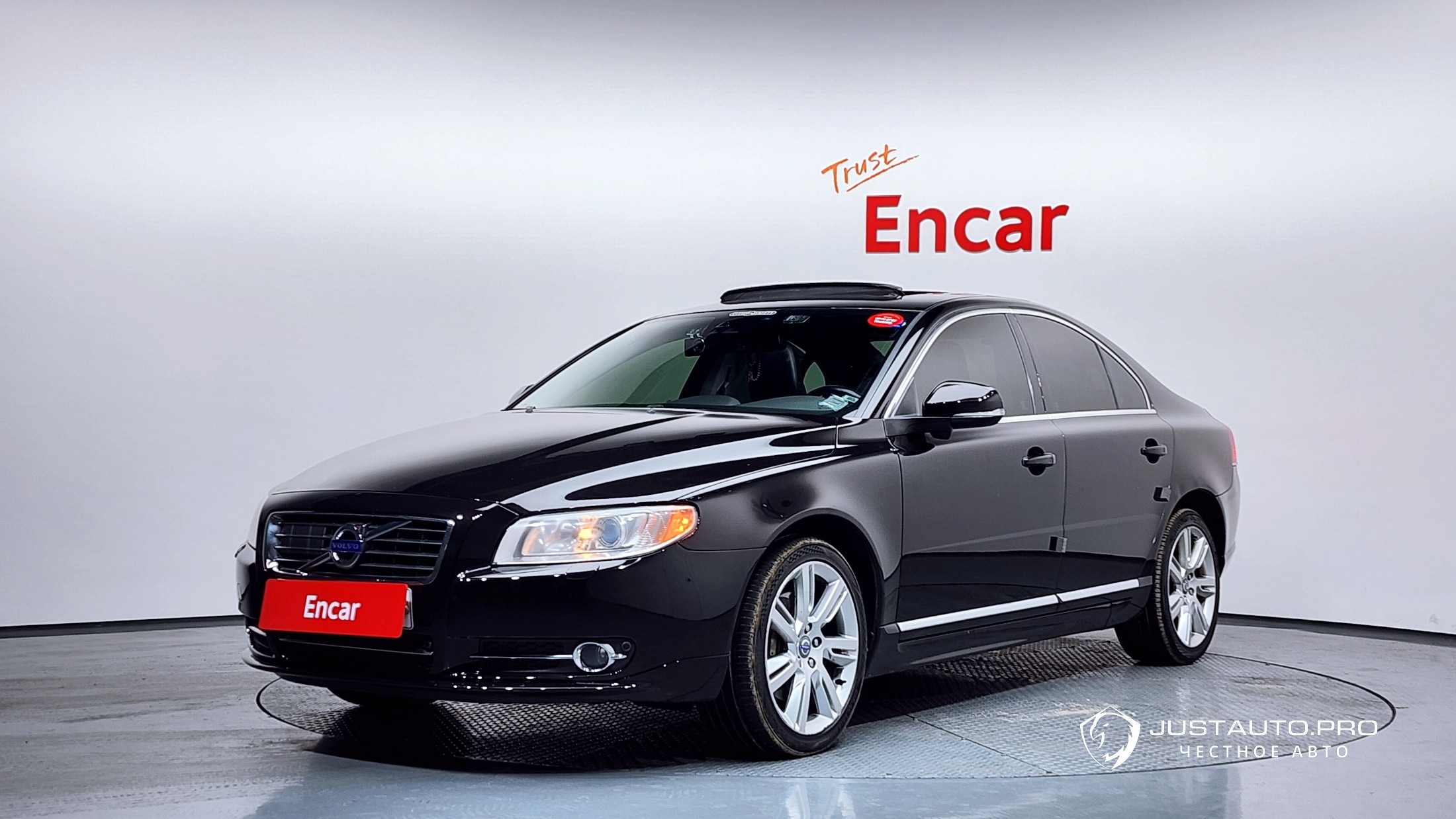 Автомобиль Volvo S80