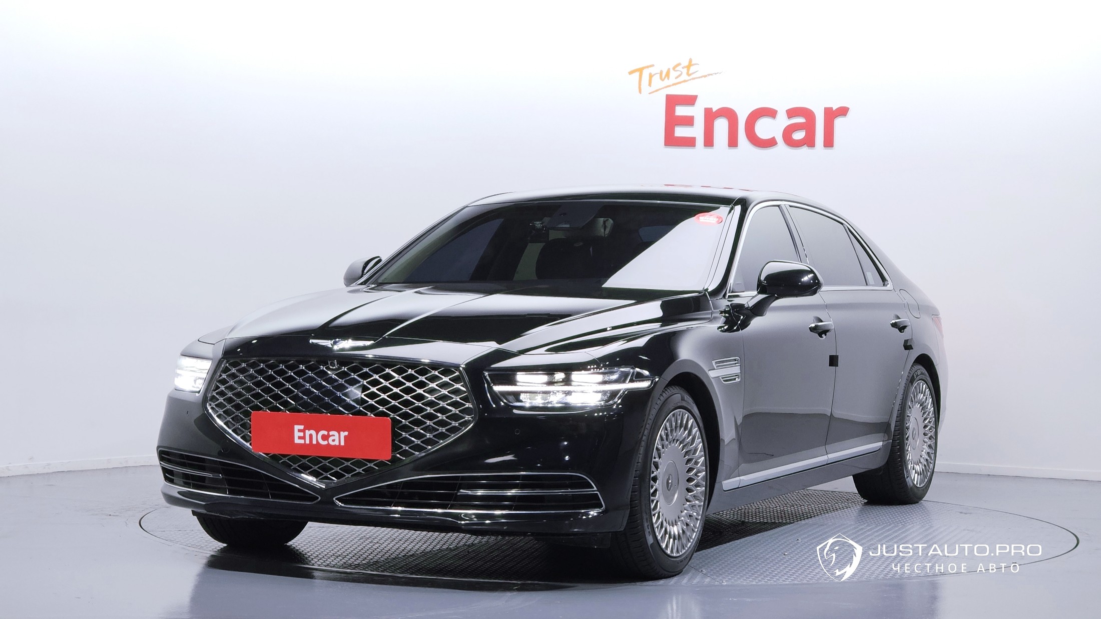 Автомобиль Genesis G90
