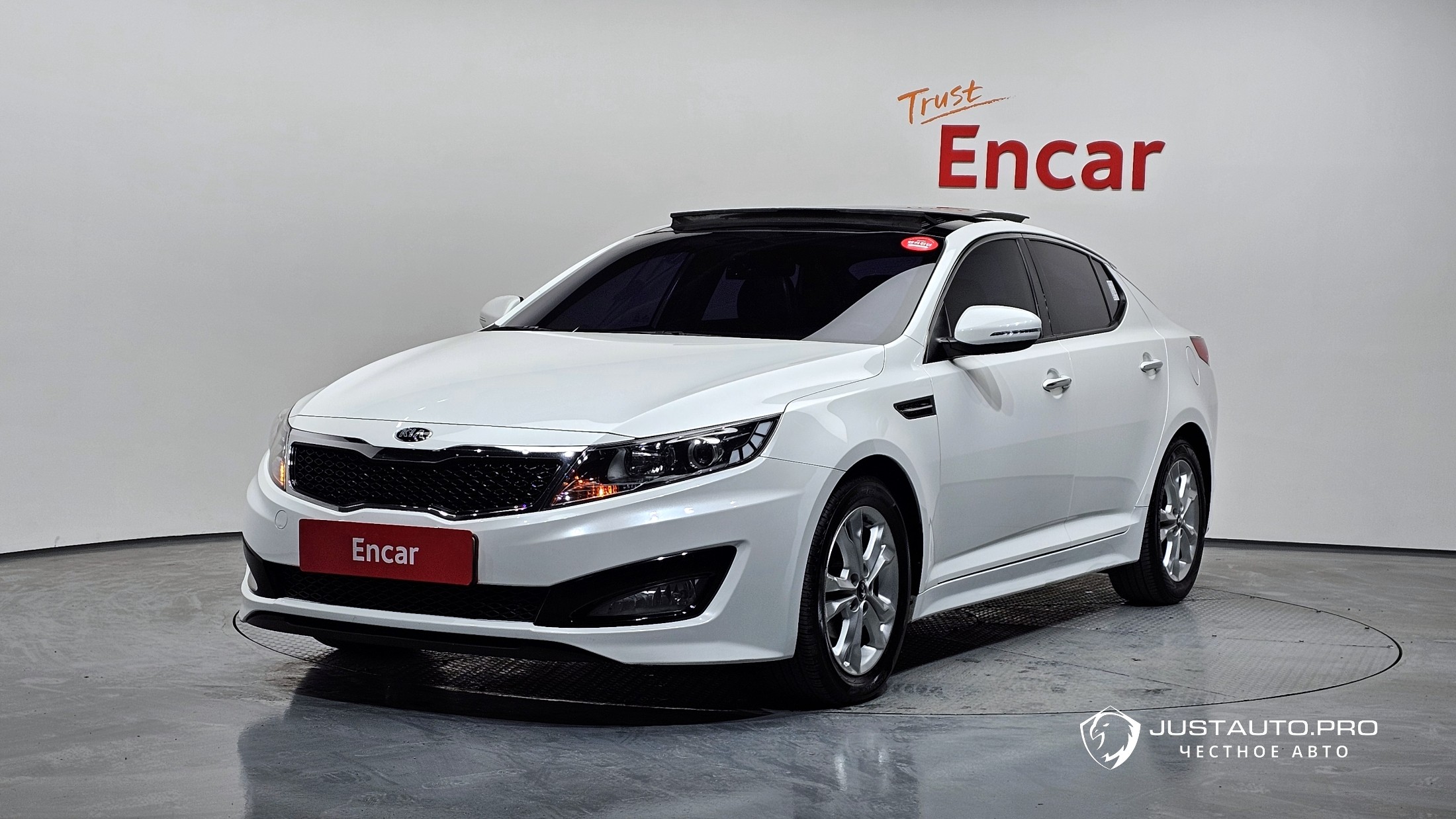 Автомобиль Kia K5