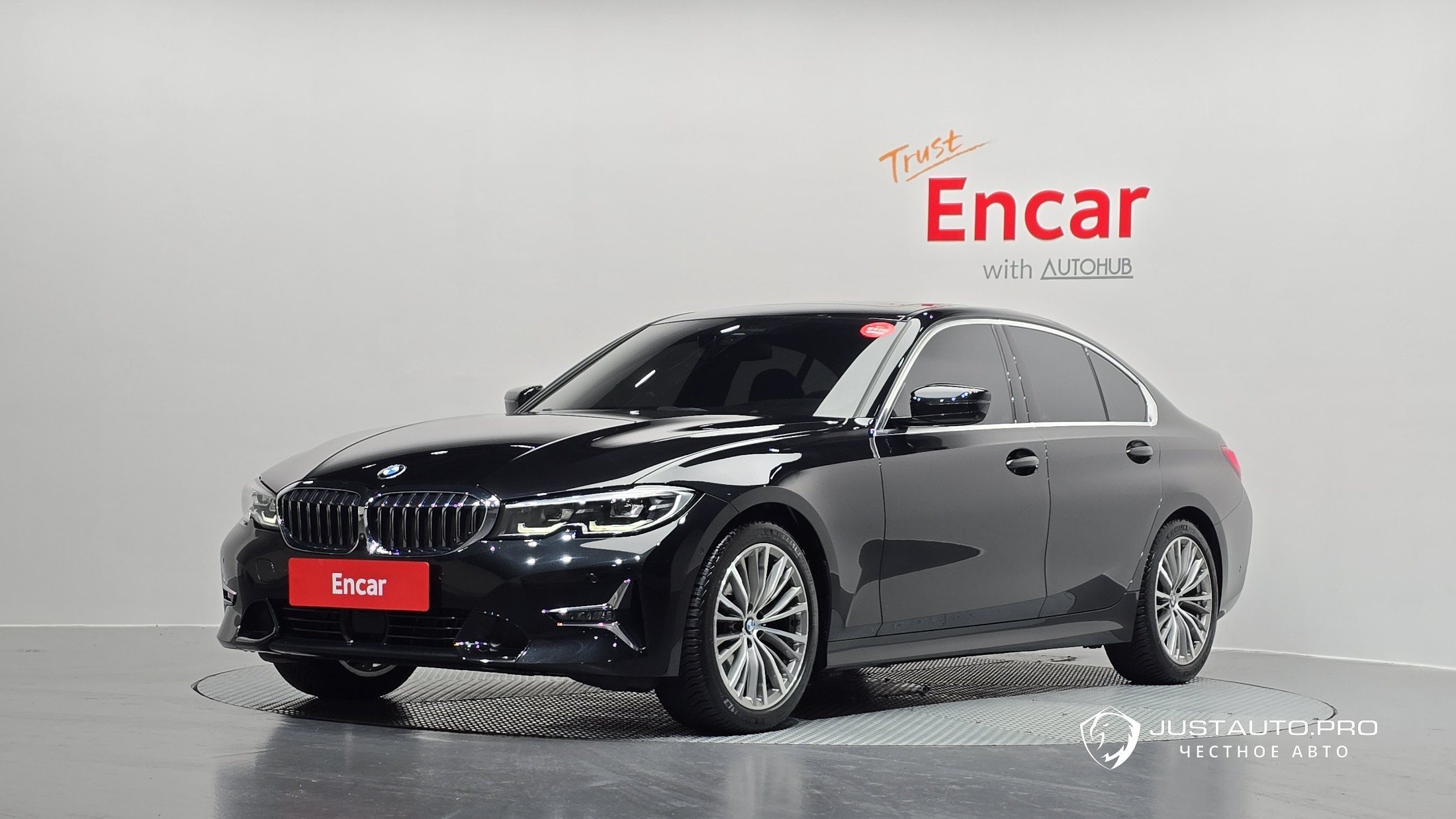 Автомобиль BMW 3-Series