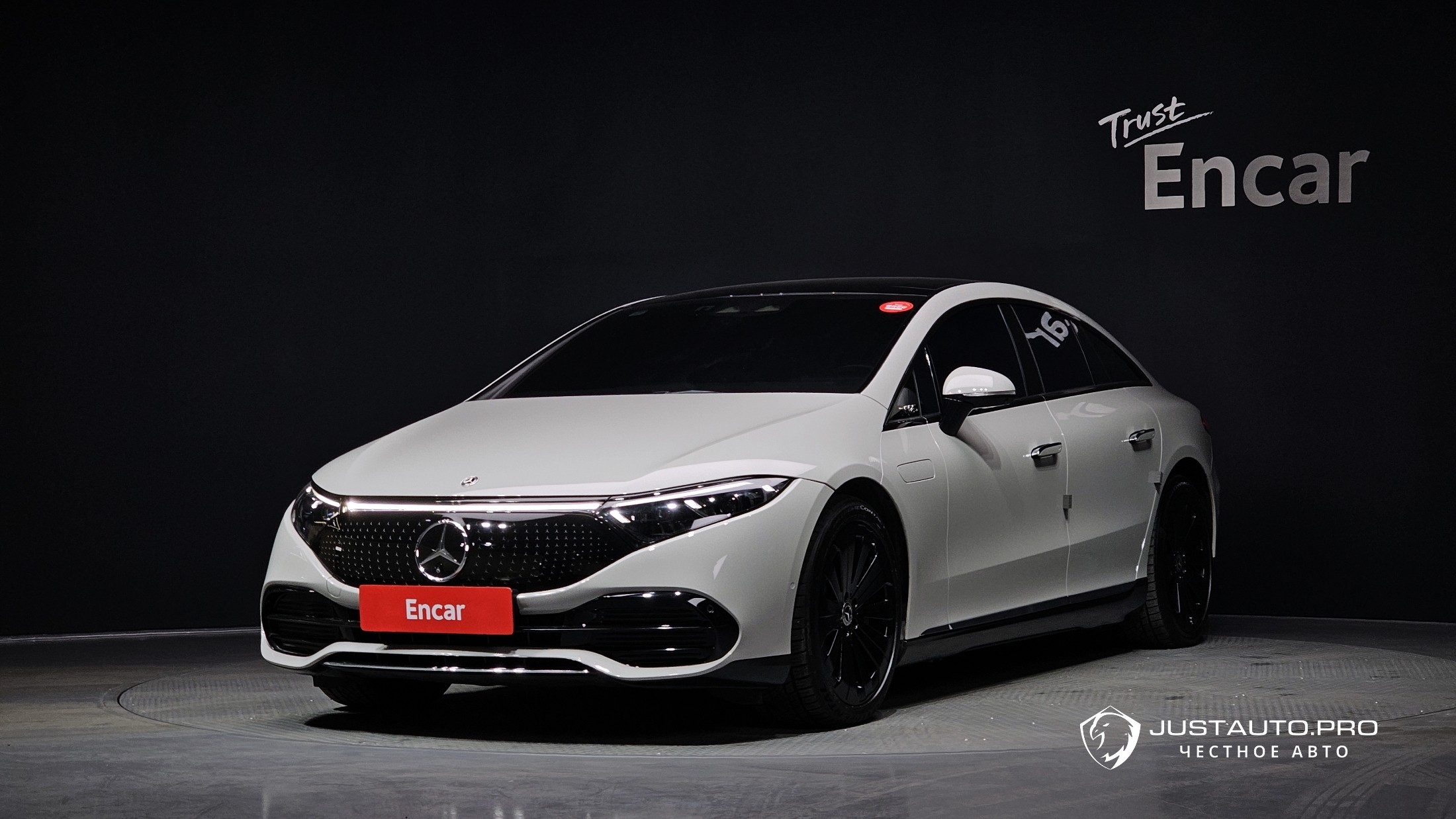 Автомобиль Mercedes-Benz EQS