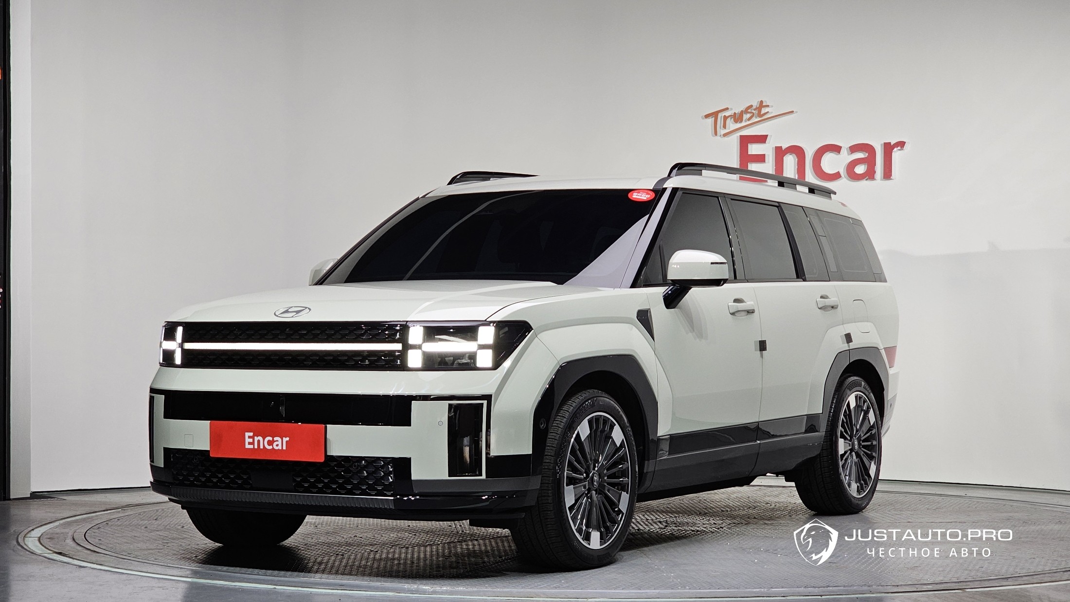 Автомобиль Hyundai Santafe