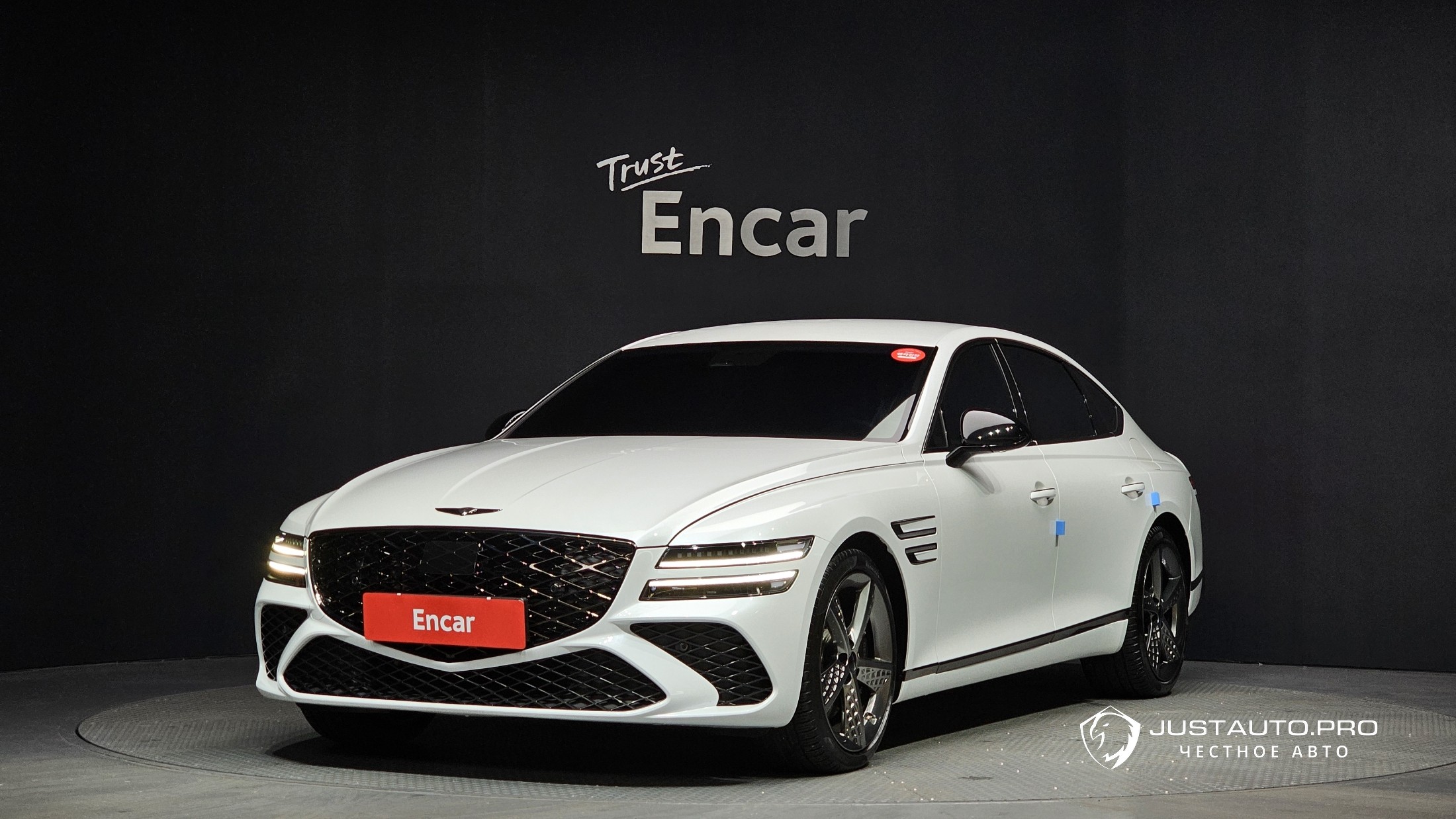 Автомобиль Genesis G80