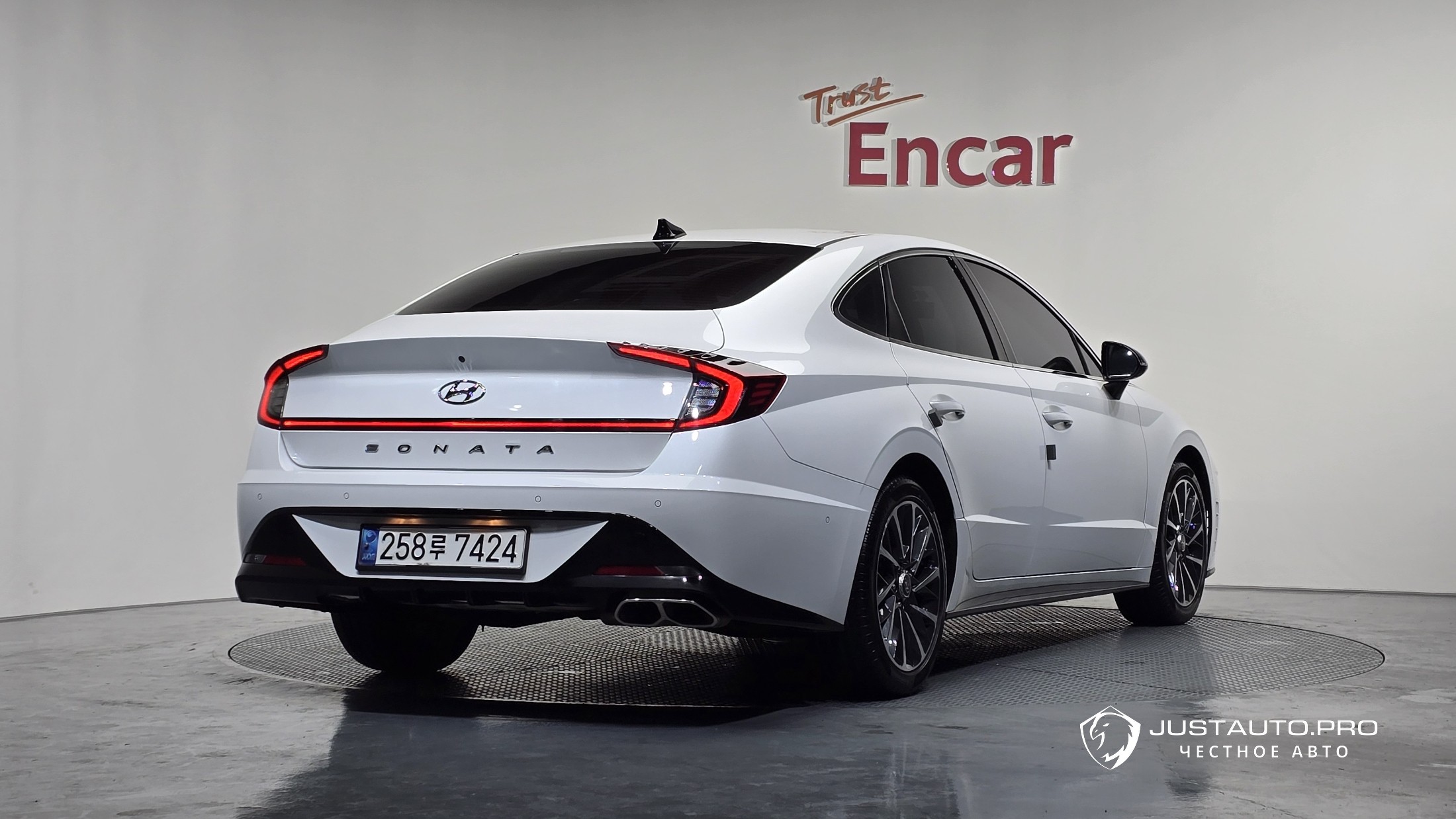 Автомобиль Hyundai Sonata