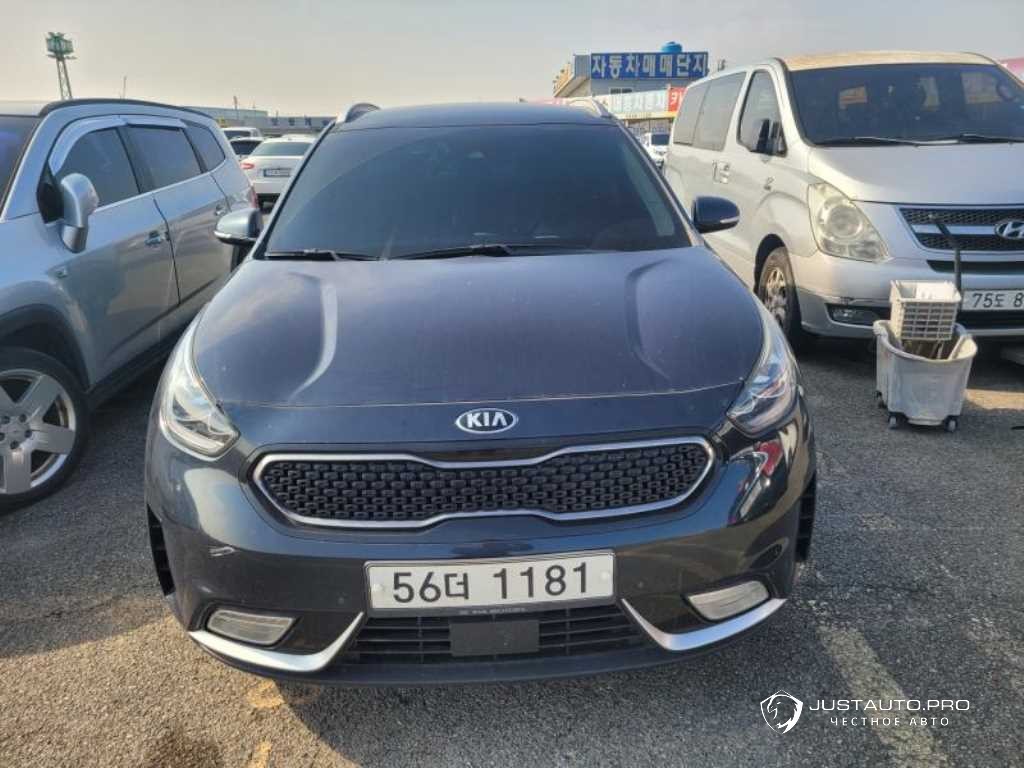 Автомобиль Kia Niro