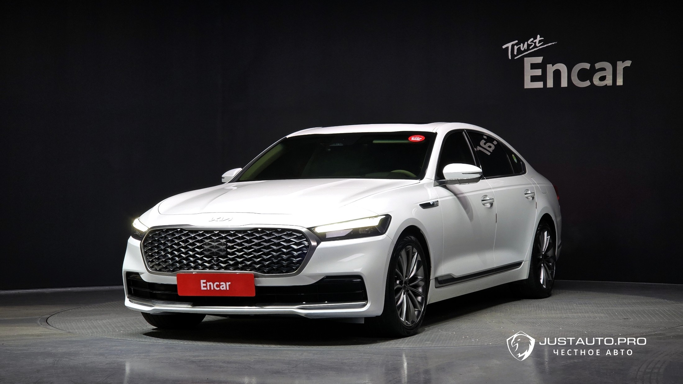 Автомобиль Kia K9