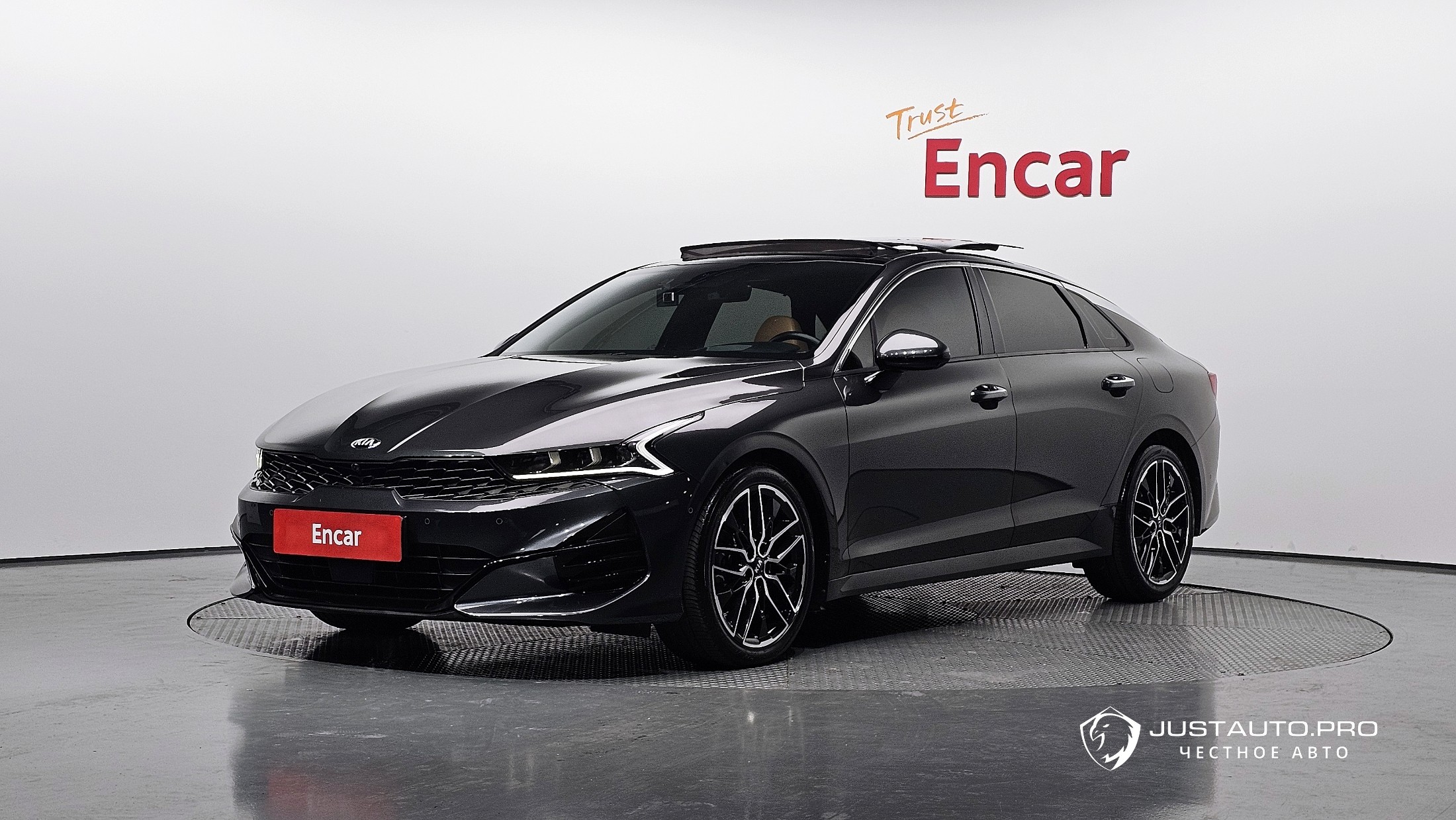 Автомобиль Kia K5