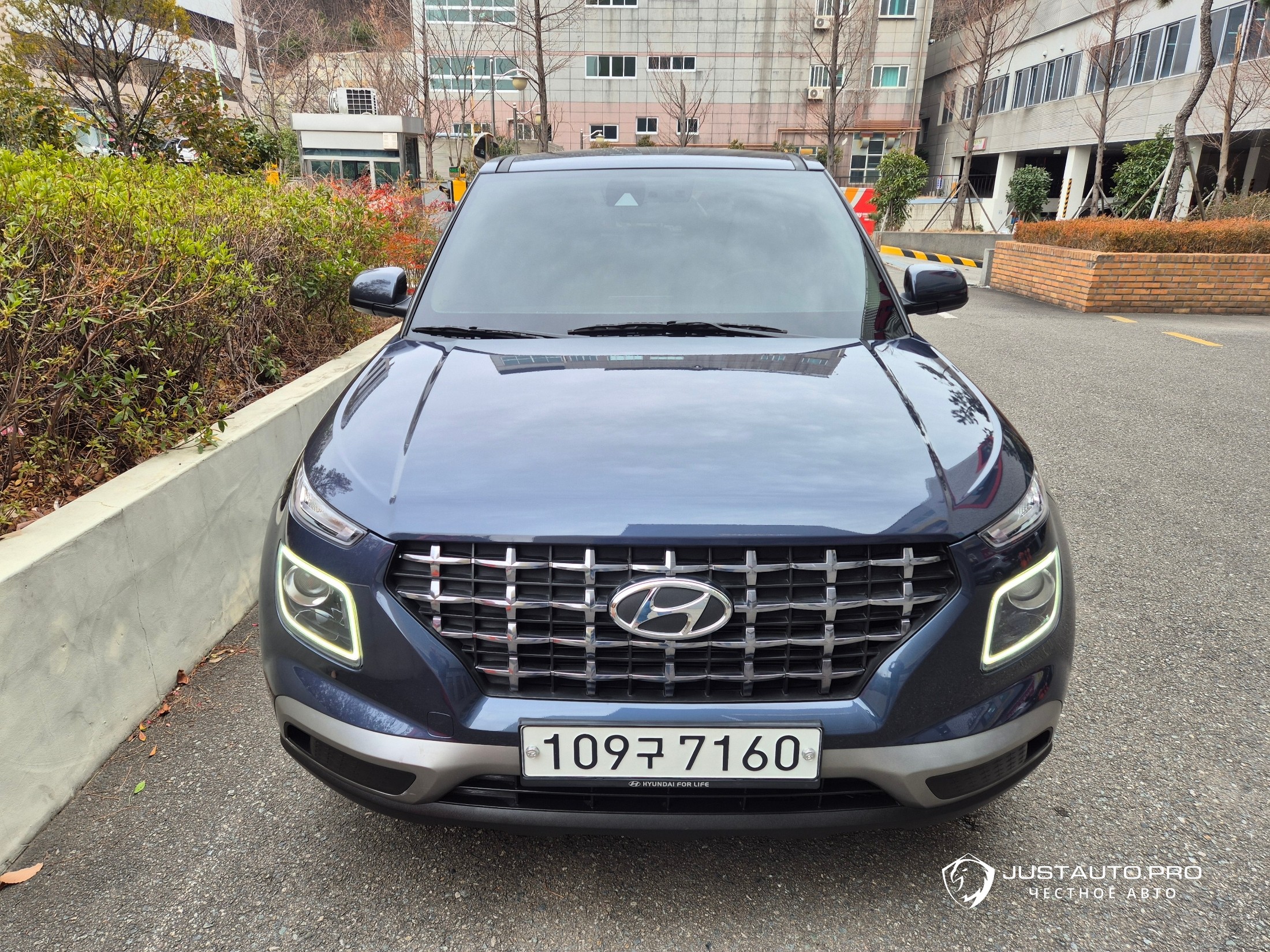 Автомобиль Hyundai Venue