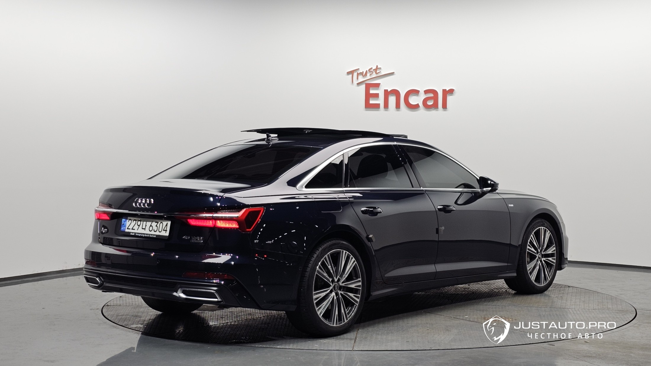 Автомобиль Audi A6