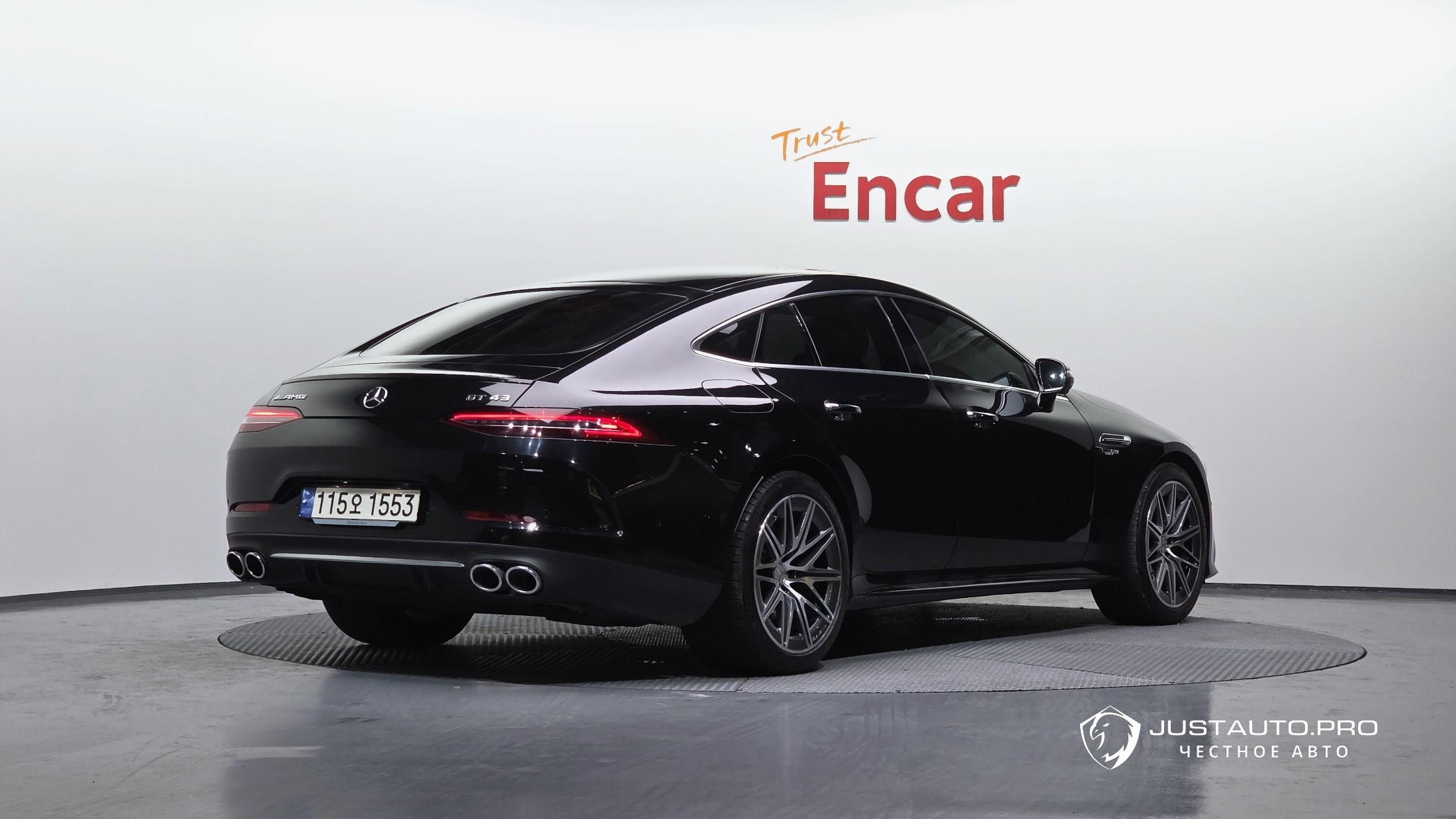 Автомобиль Mercedes-Benz AMG GT