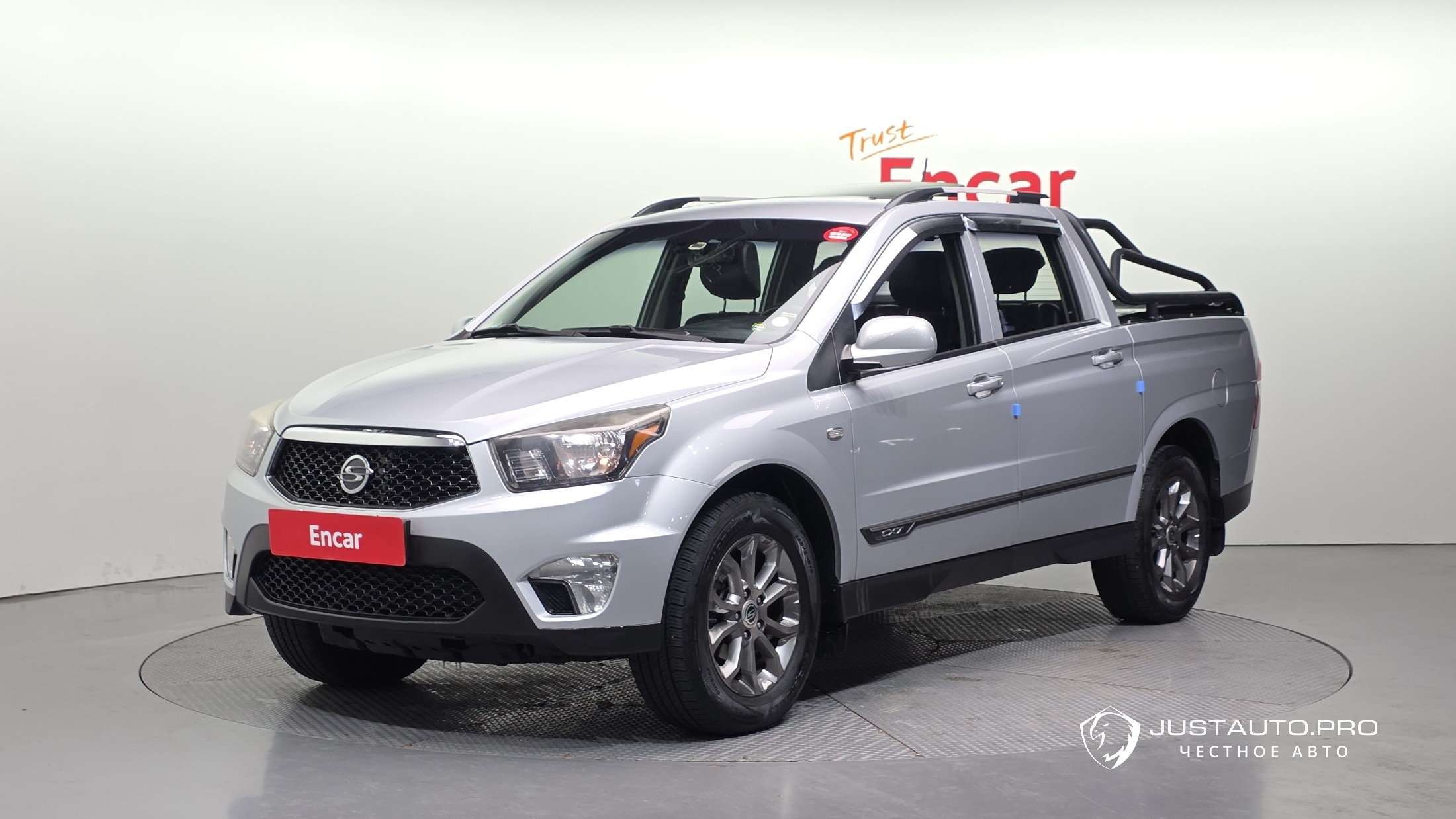 Автомобиль KG_Mobility_Ssangyong KORANDO