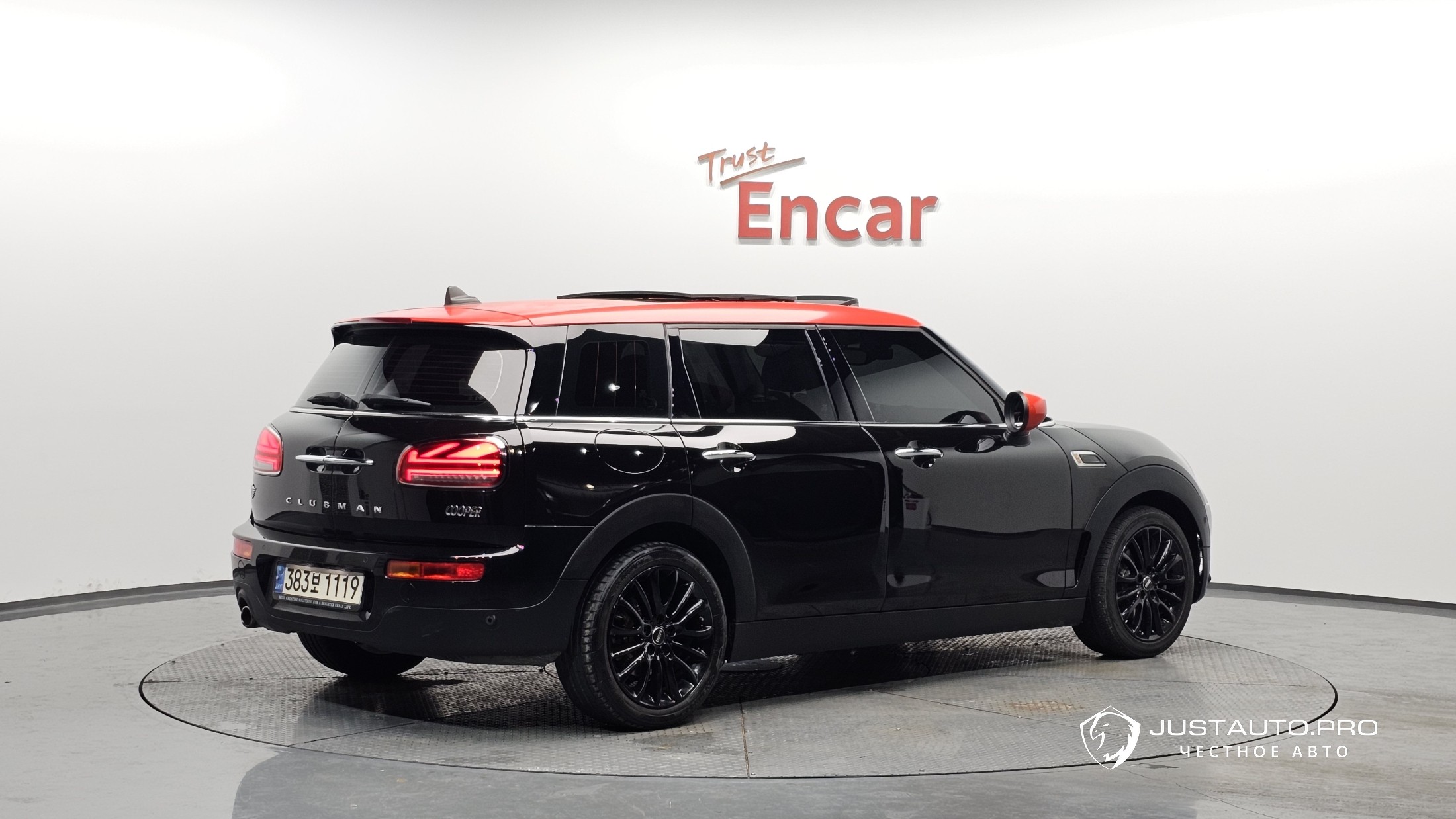 Автомобиль Mini Clubman