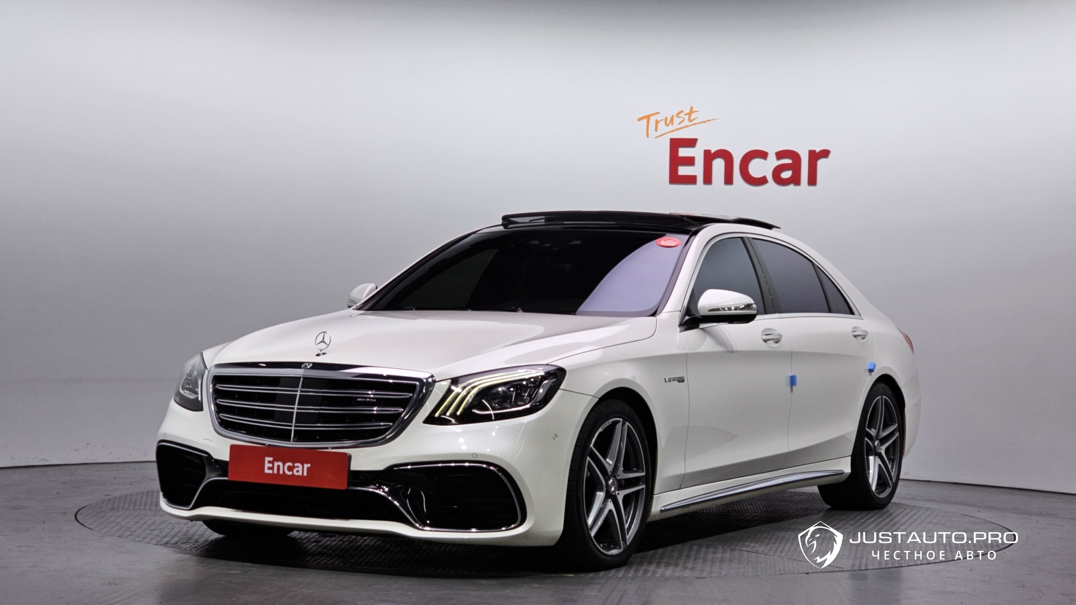Автомобиль Mercedes-Benz S-Class