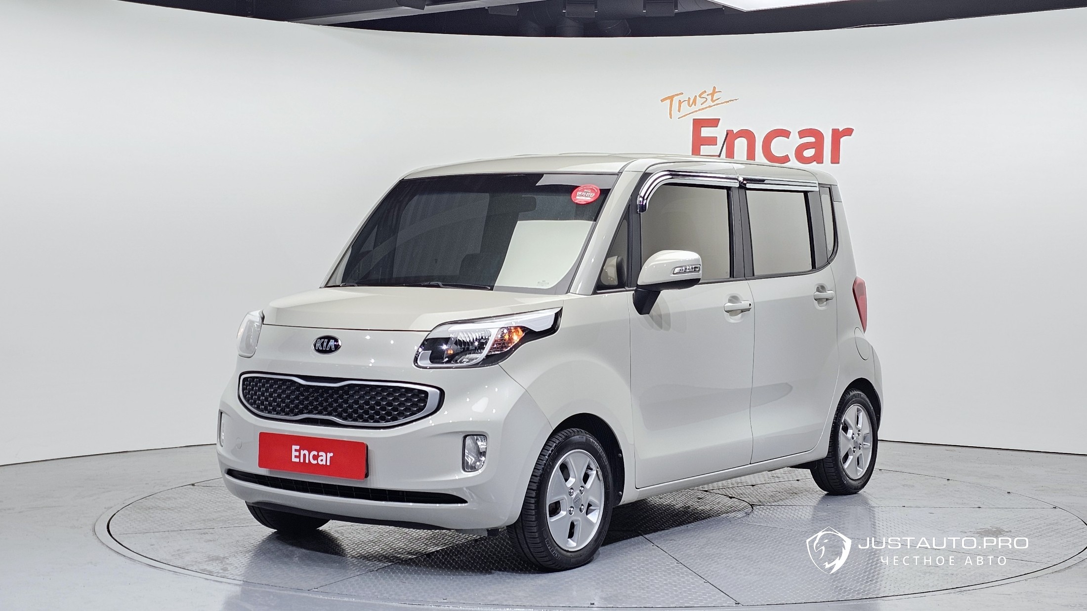 Автомобиль Kia RAY