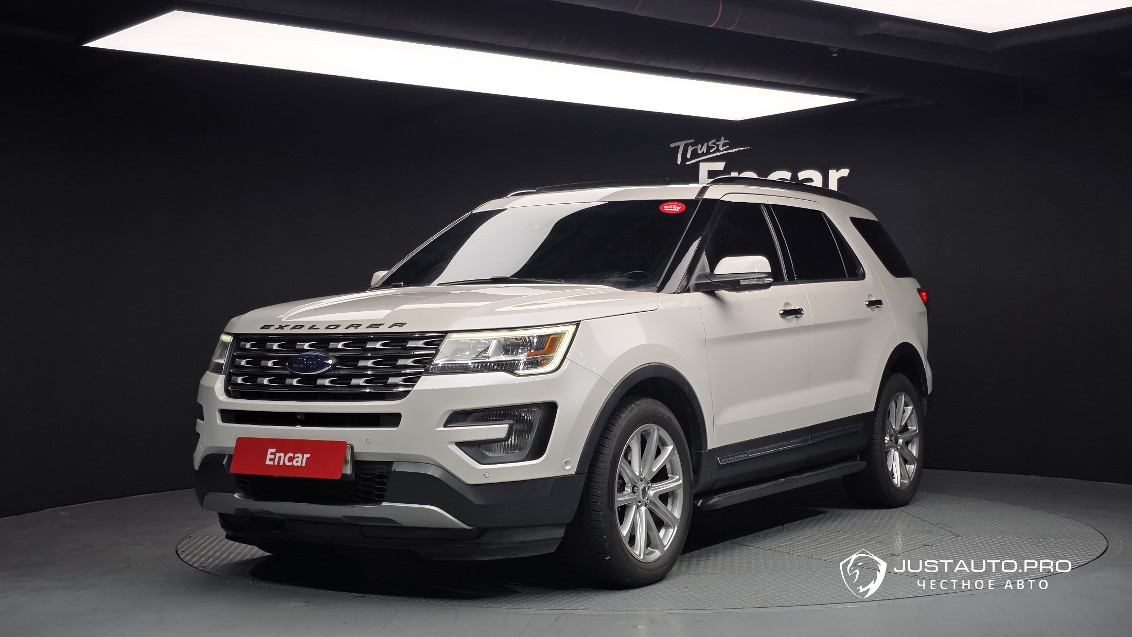 Автомобиль Ford Explorer