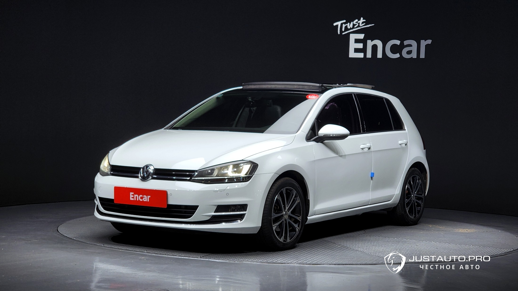 Автомобиль Volkswagen Golf
