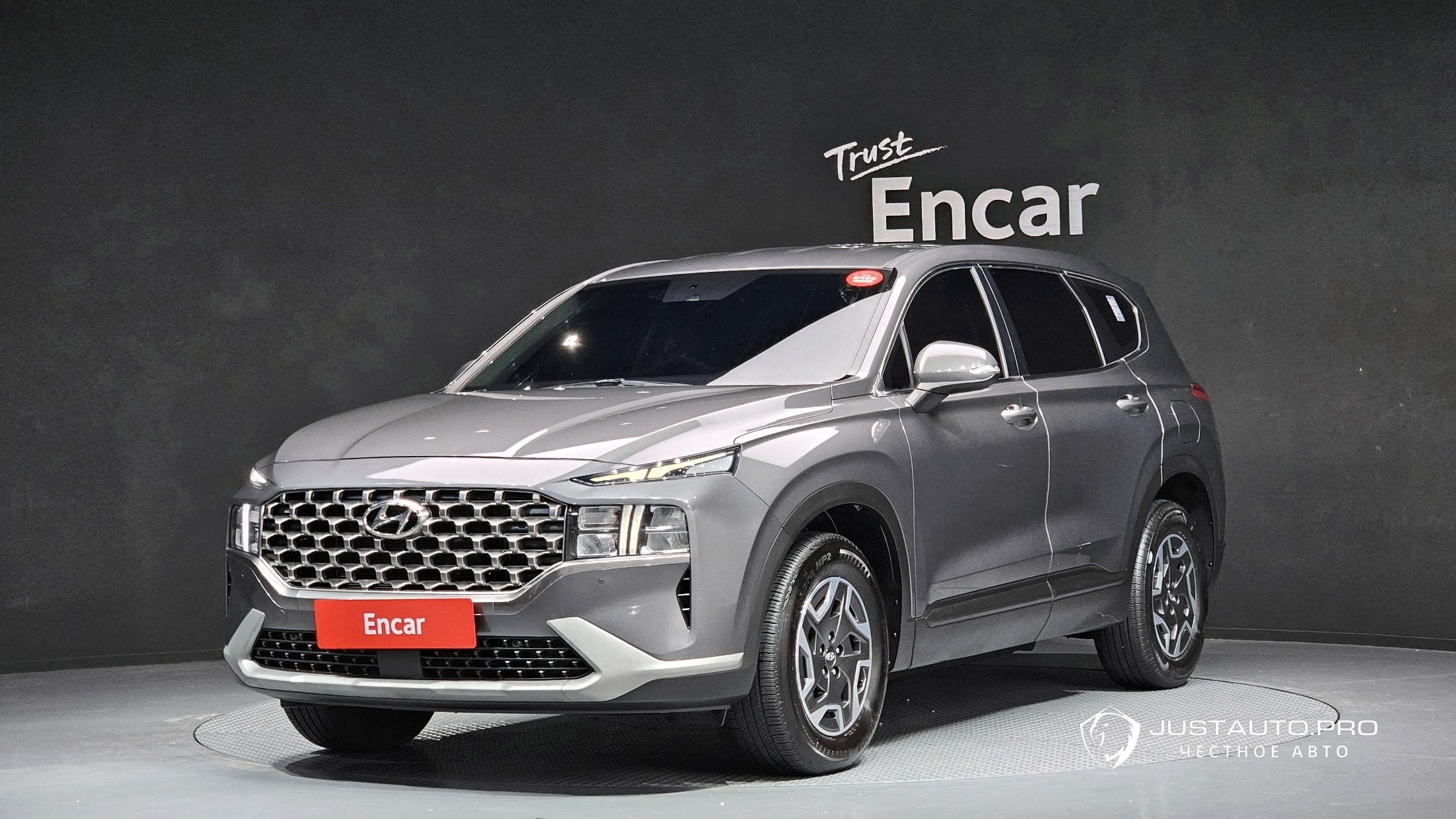 Автомобиль Hyundai Santafe