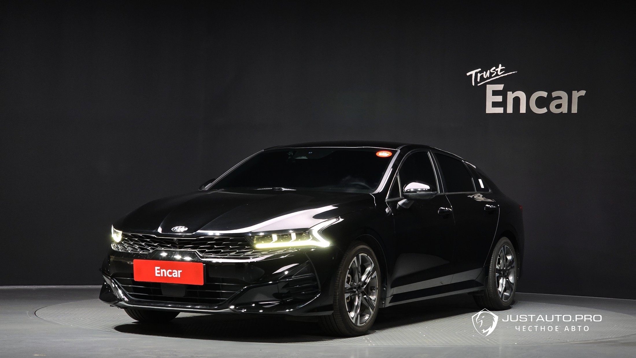 Автомобиль Kia K5