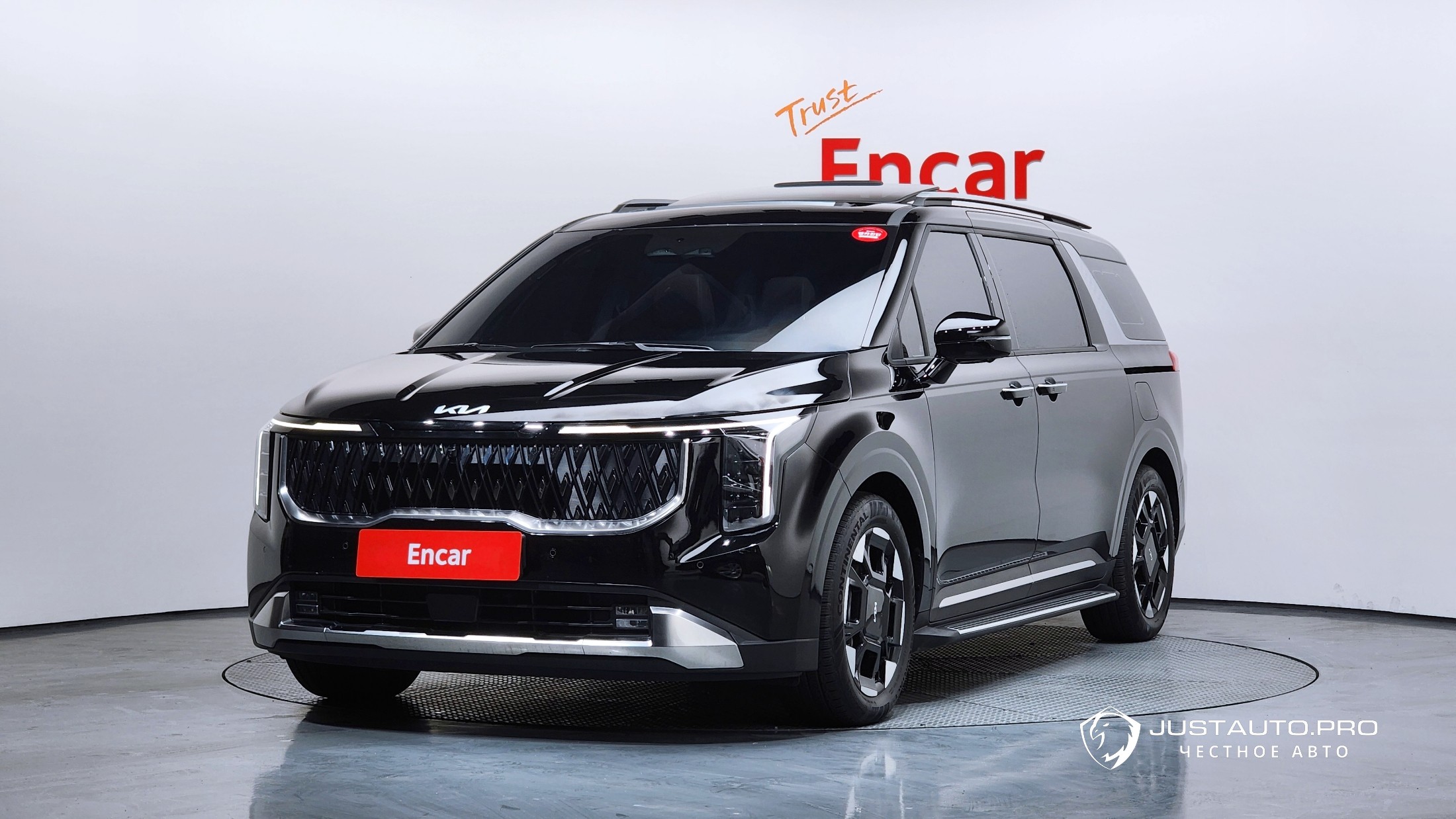 Автомобиль Kia Canival