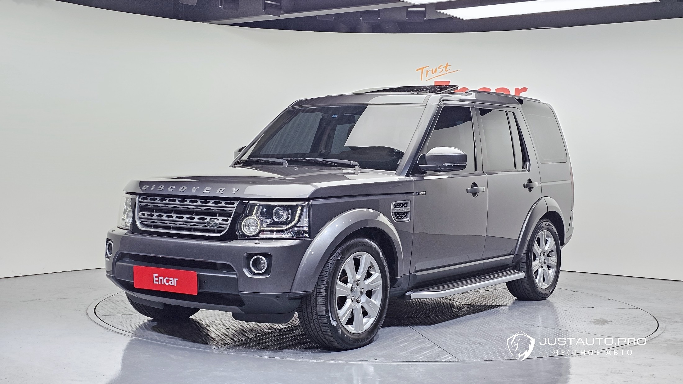Автомобиль Land Rover Discovery