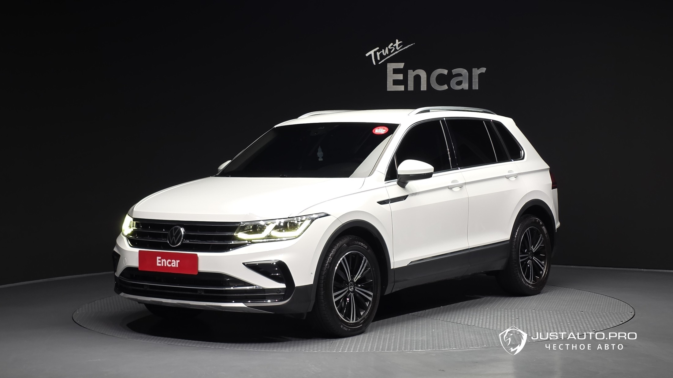 Автомобиль Volkswagen Tiguan