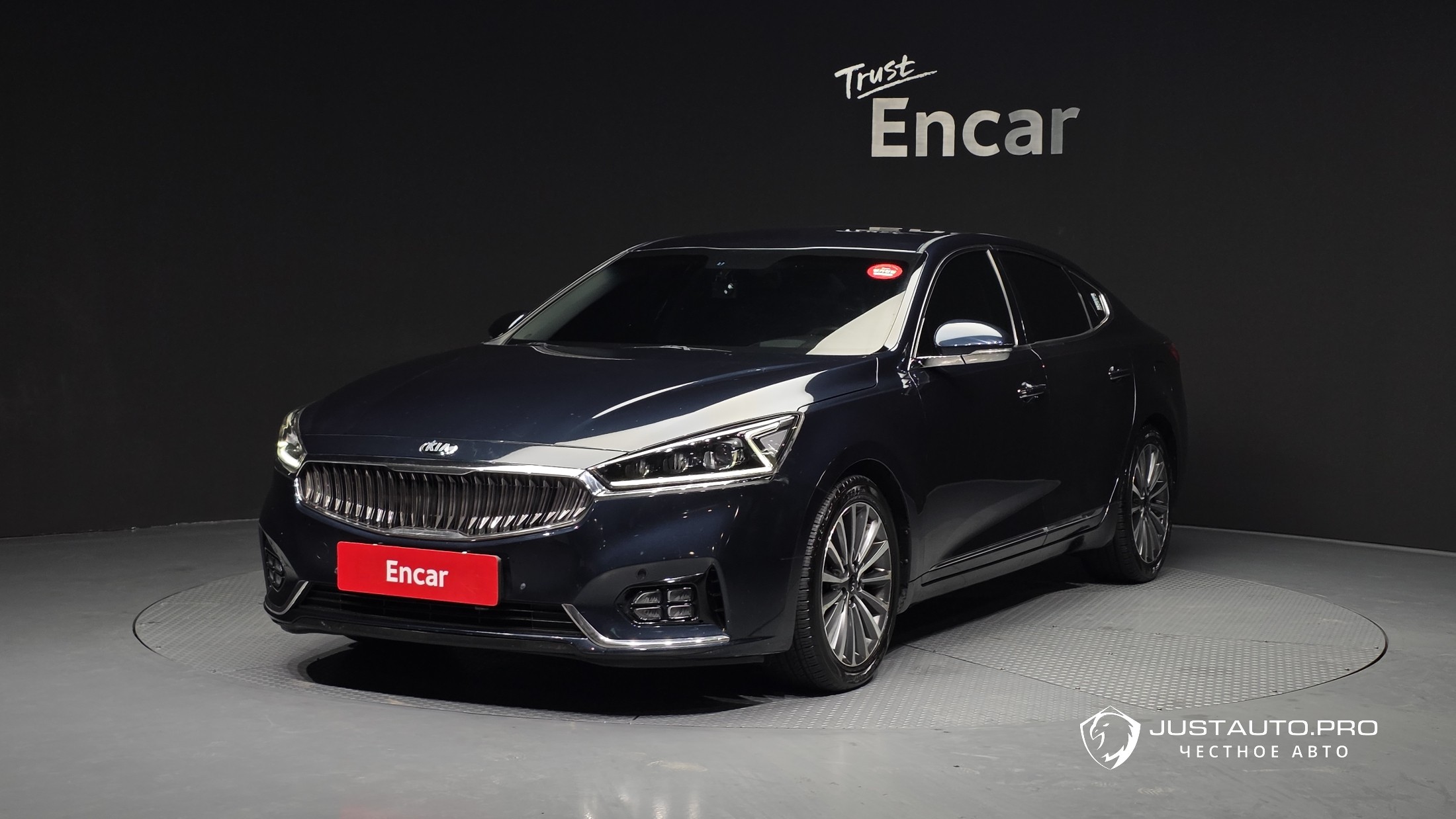 Автомобиль Kia K7