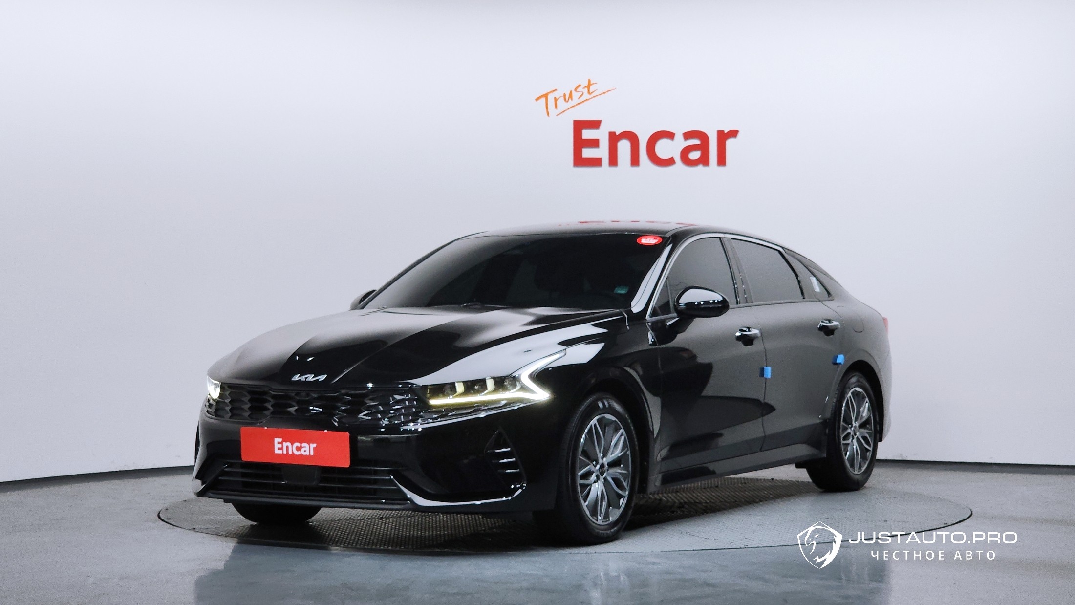 Автомобиль Kia K5