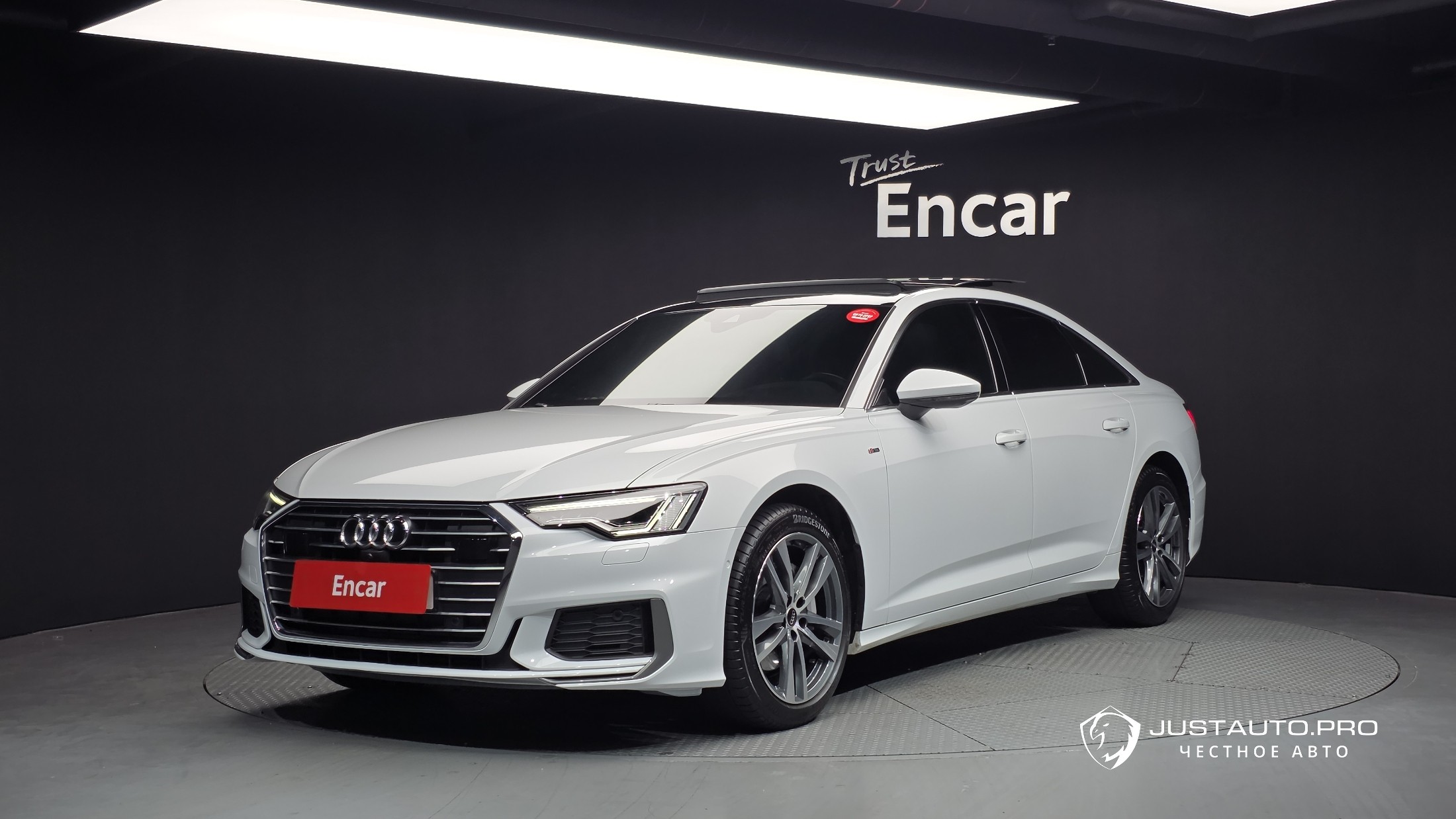 Автомобиль Audi A6