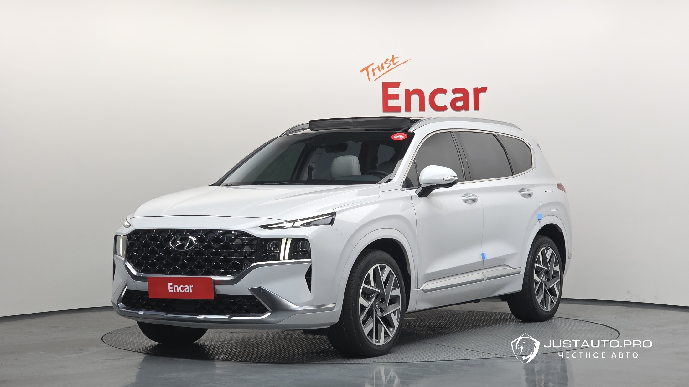 Автомобиль Hyundai Santafe