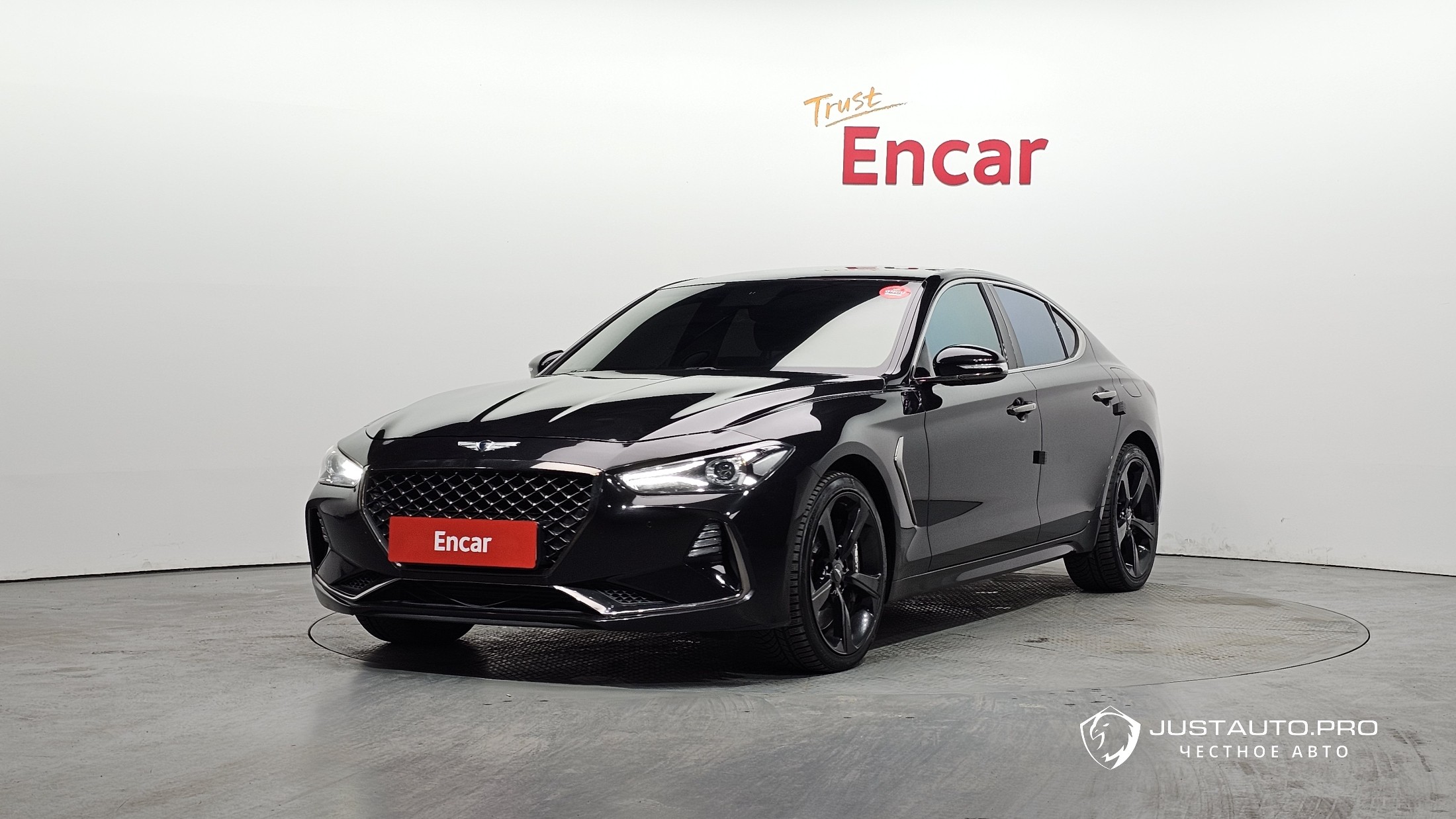 Автомобиль Genesis G70