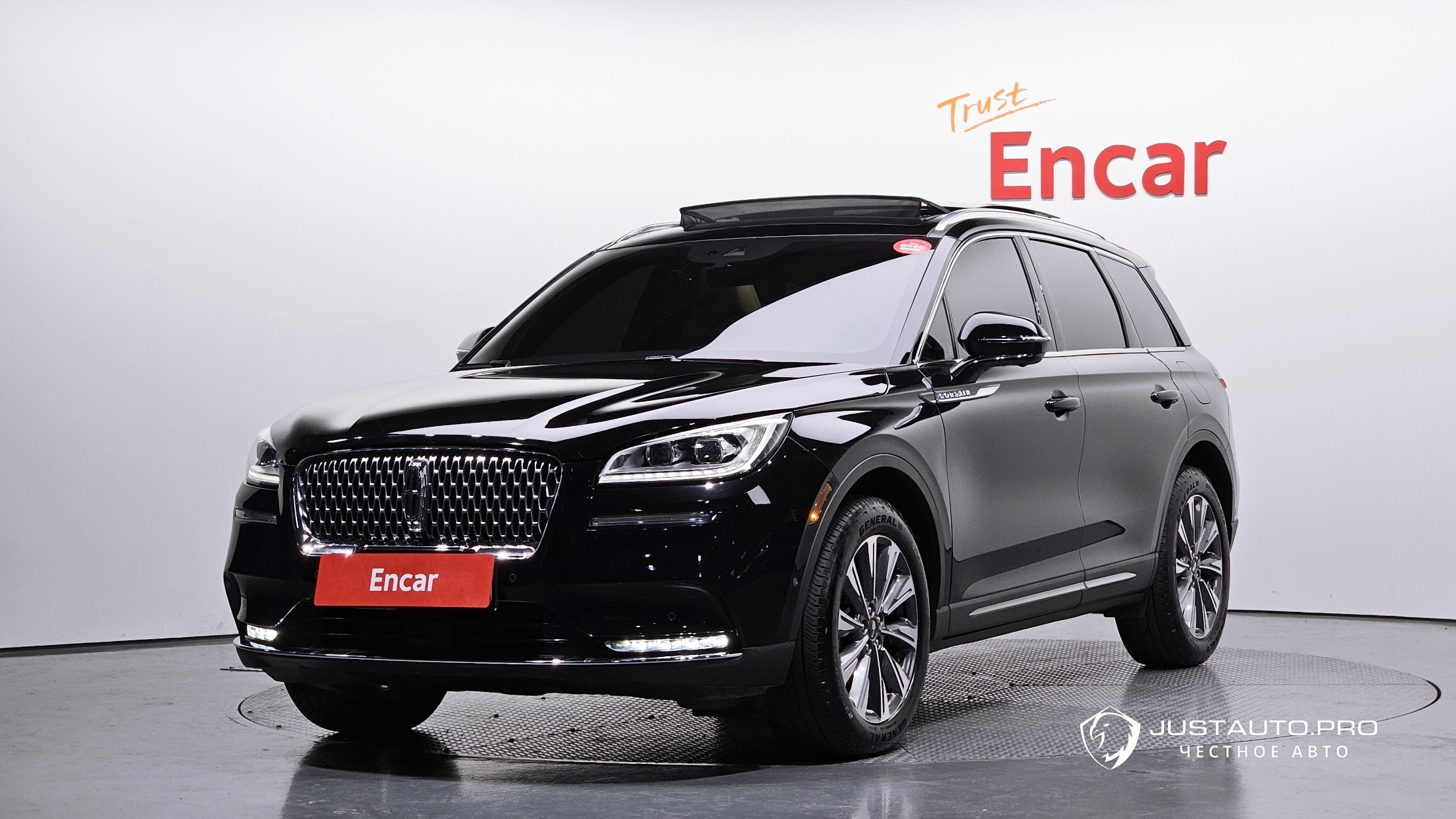 Автомобиль Lincoln Corsair